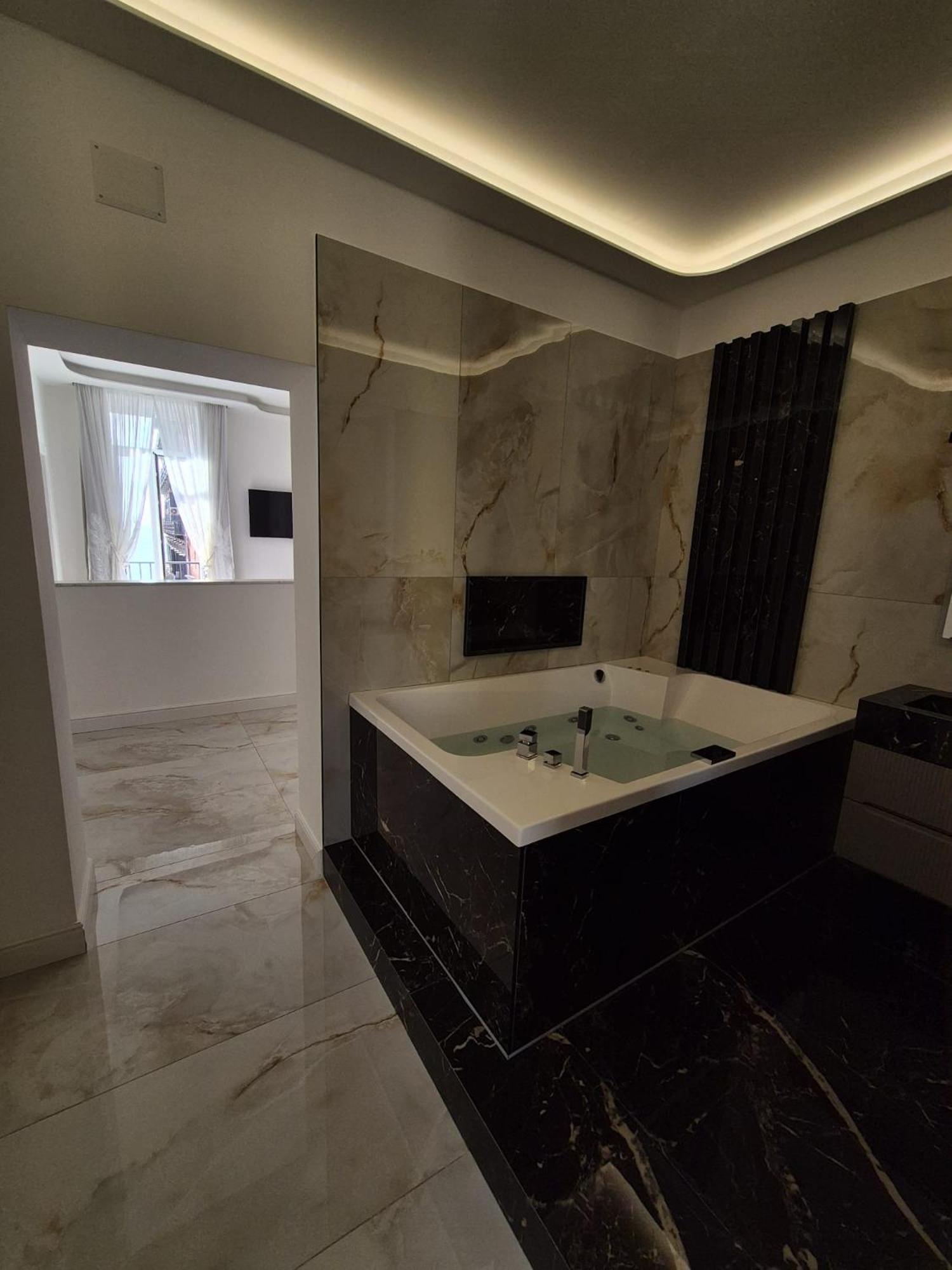 Arco Boutique Rooms