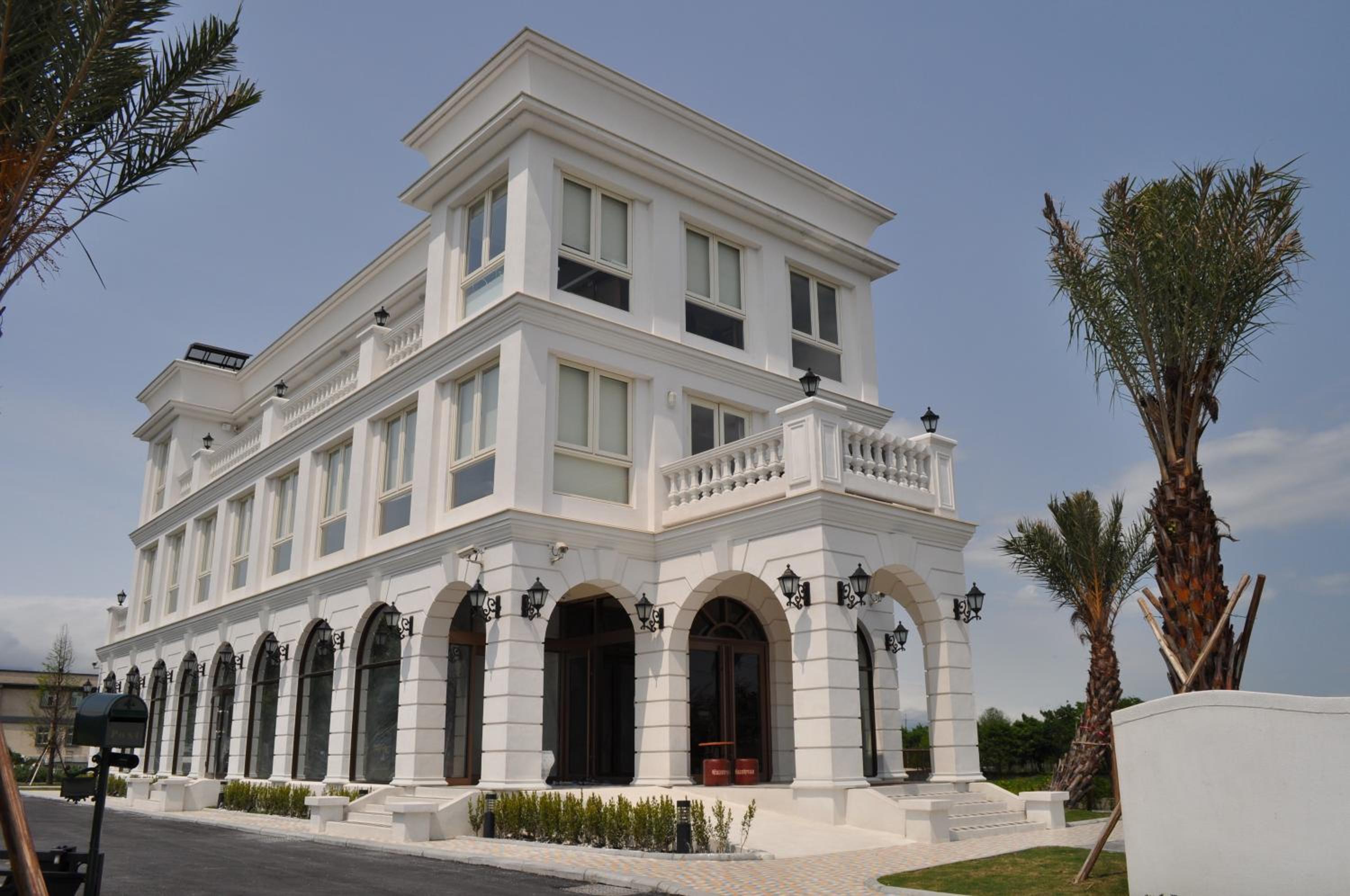 Aleex Villa
