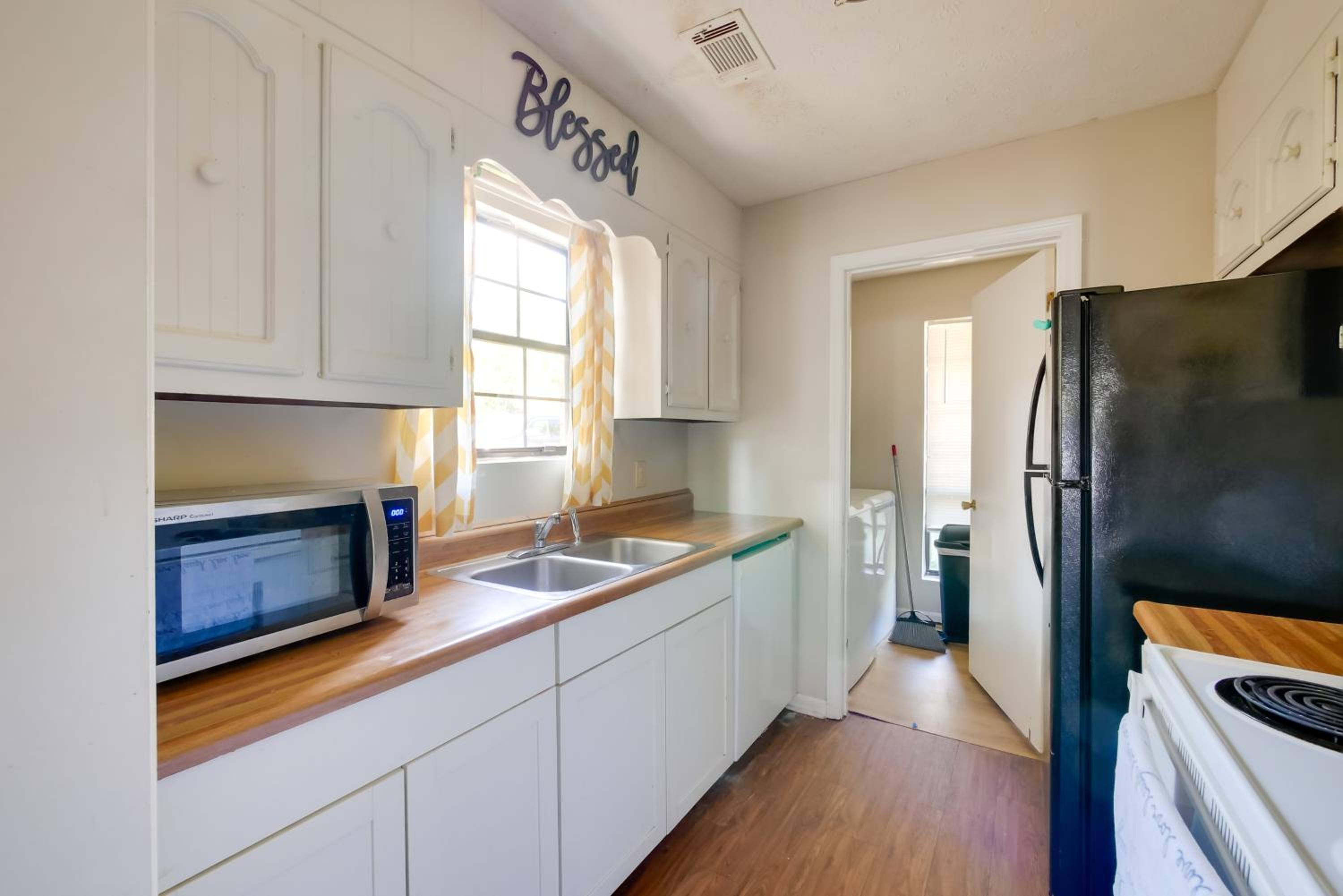 3 Mi to AFB WFH-Friendly Hub in Warner Robins!