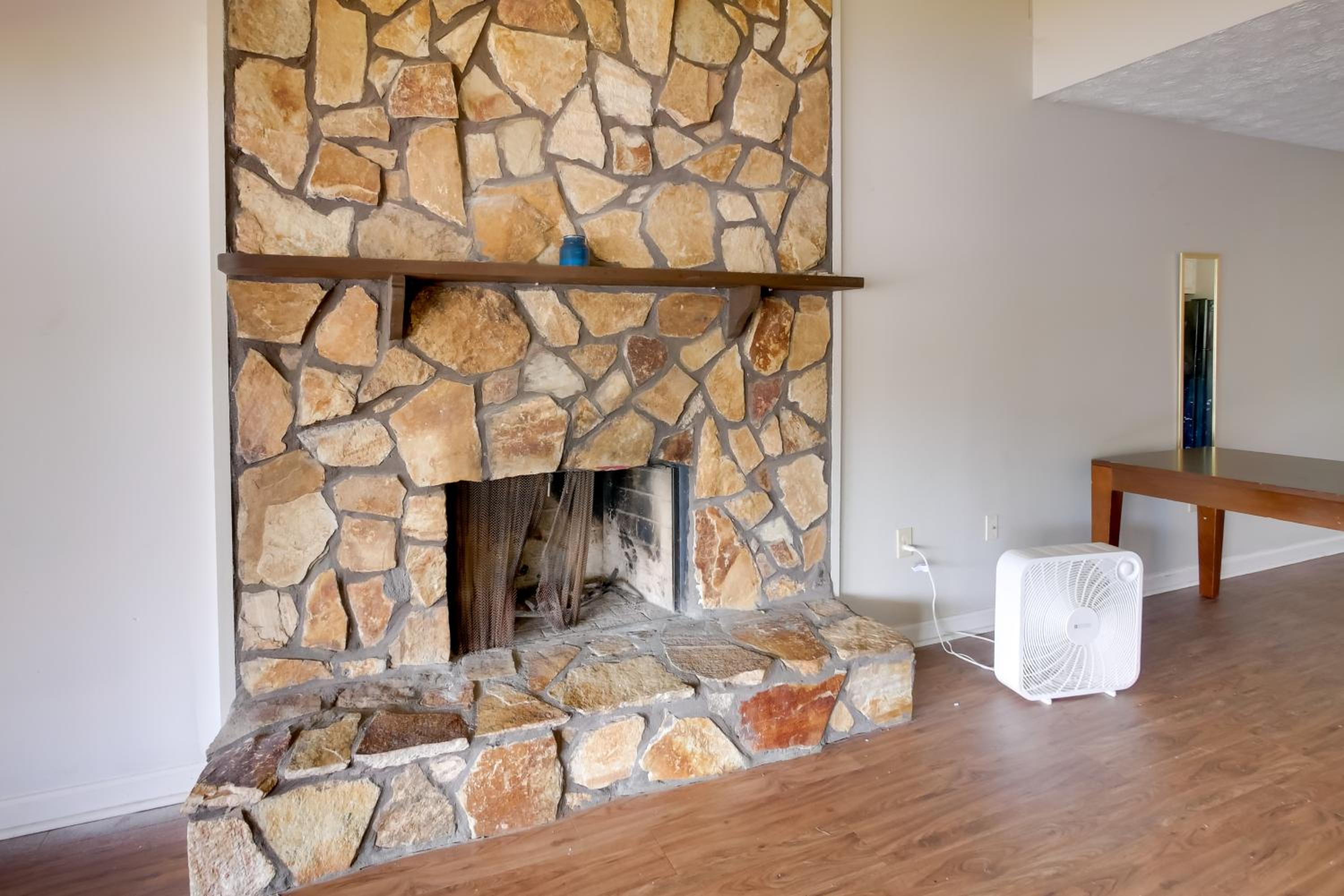3 Mi to AFB WFH-Friendly Hub in Warner Robins!