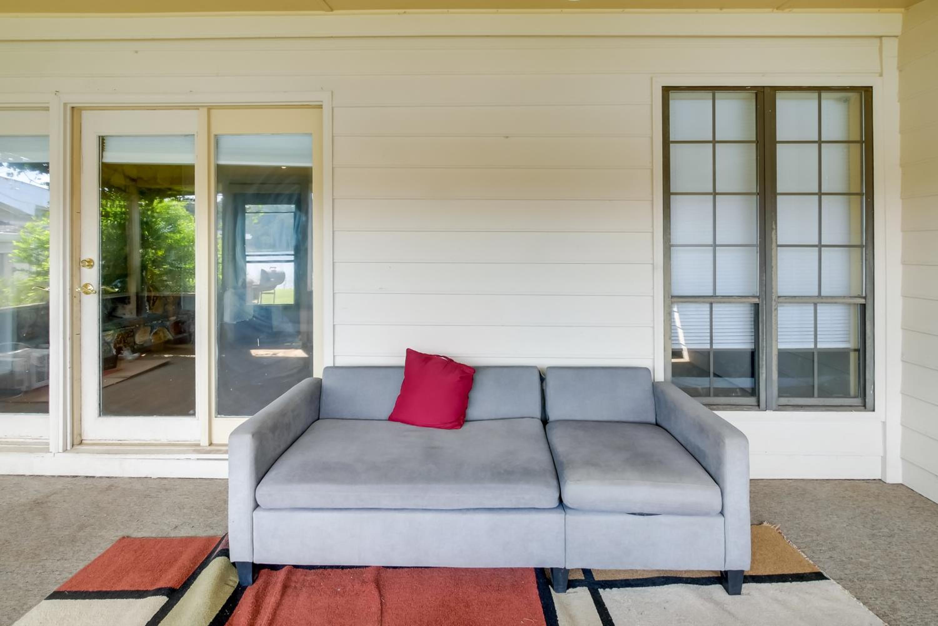 3 Mi to AFB WFH-Friendly Hub in Warner Robins!