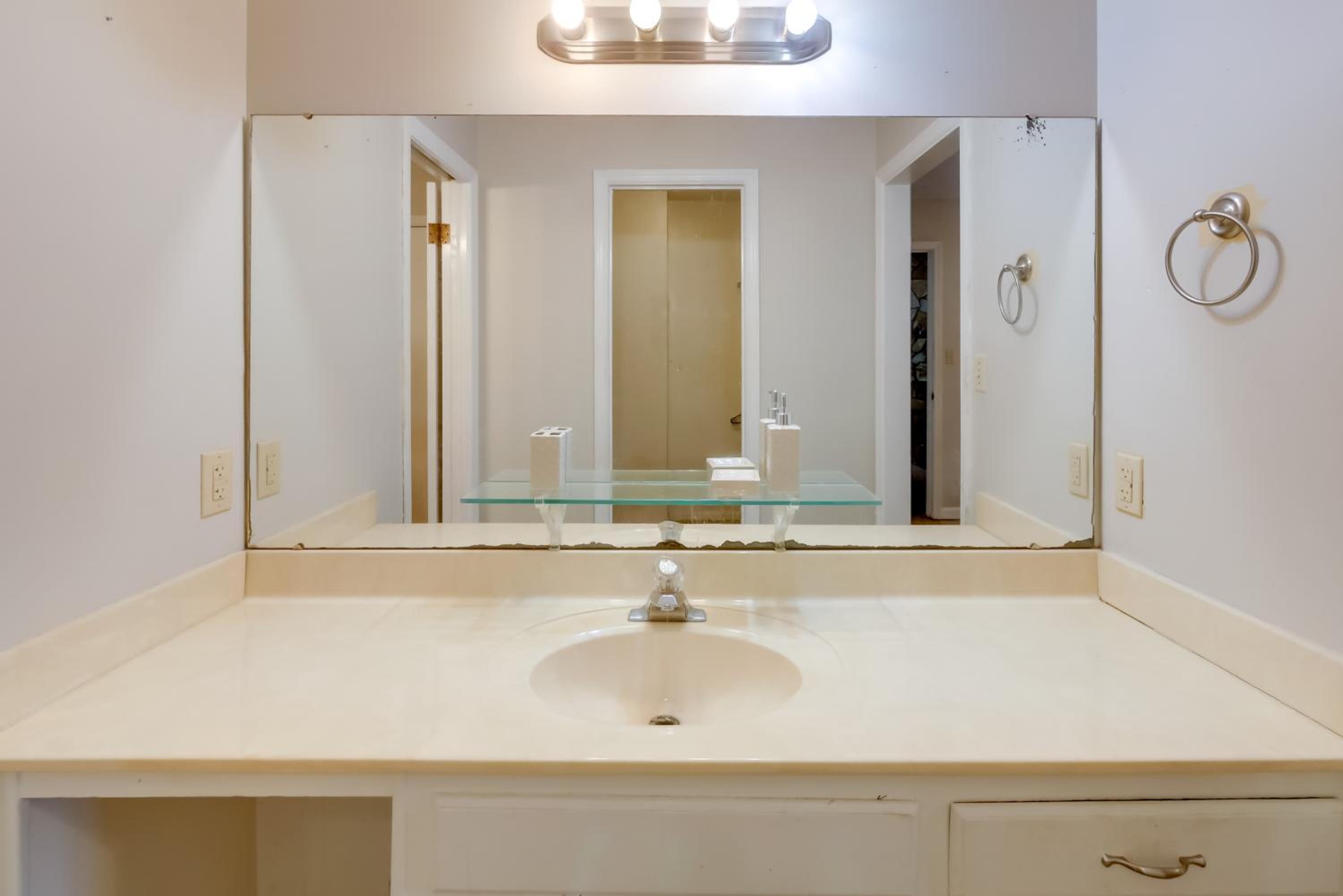 3 Mi to AFB WFH-Friendly Hub in Warner Robins!
