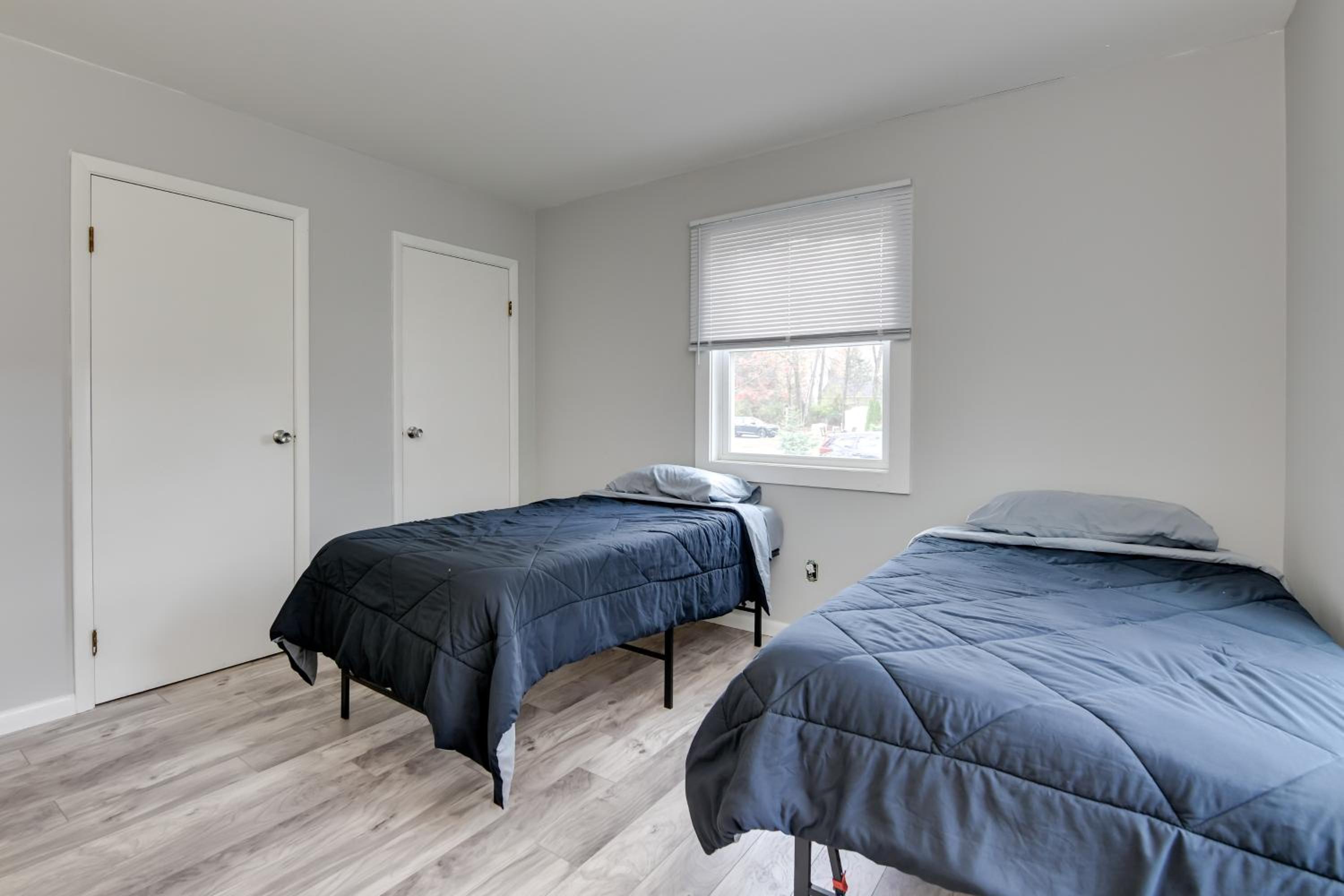 Ski, Hike and Explore Home 5 Mi to Dtwn Burlington!