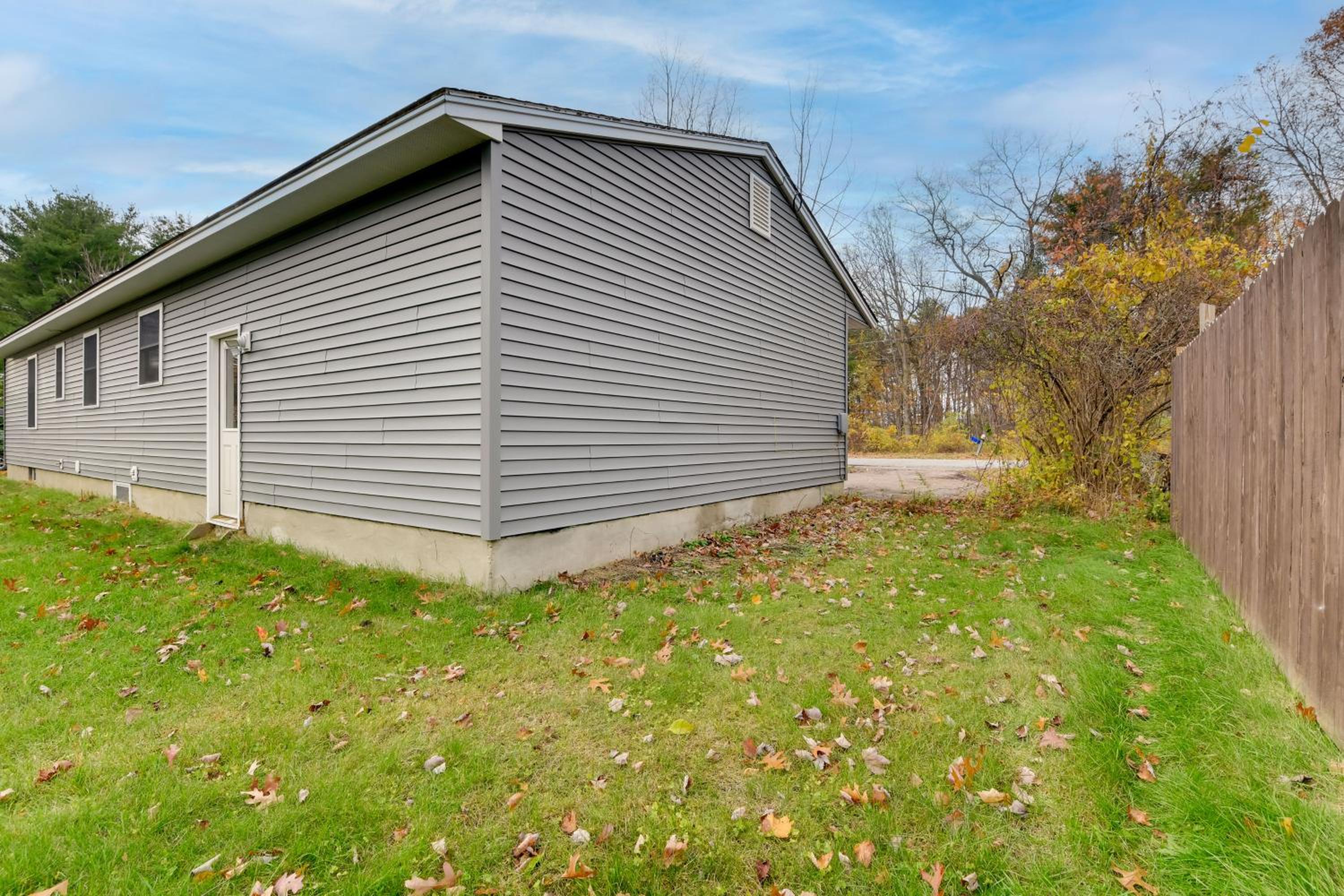 Ski, Hike and Explore Home 5 Mi to Dtwn Burlington!