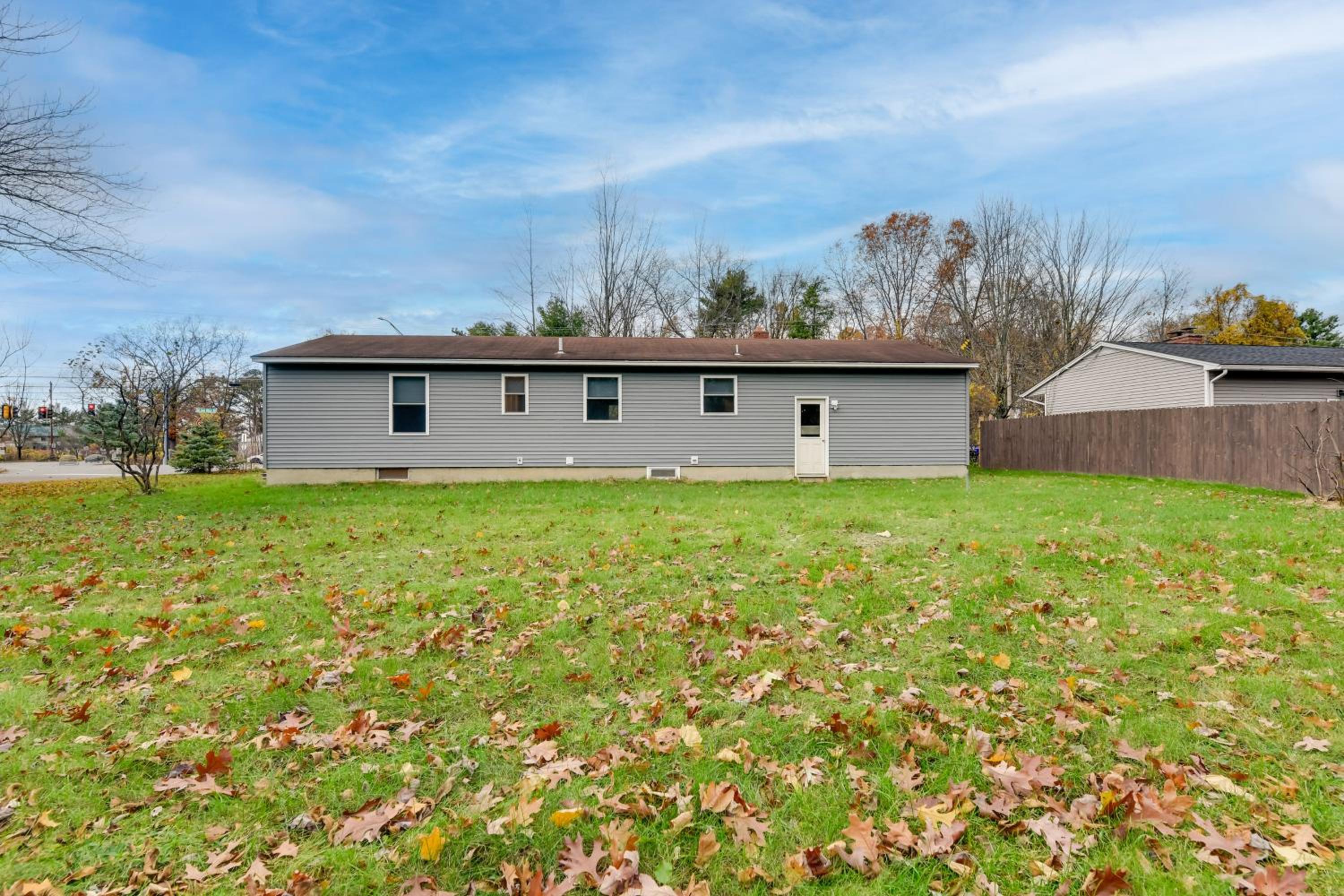 Ski, Hike and Explore Home 5 Mi to Dtwn Burlington!
