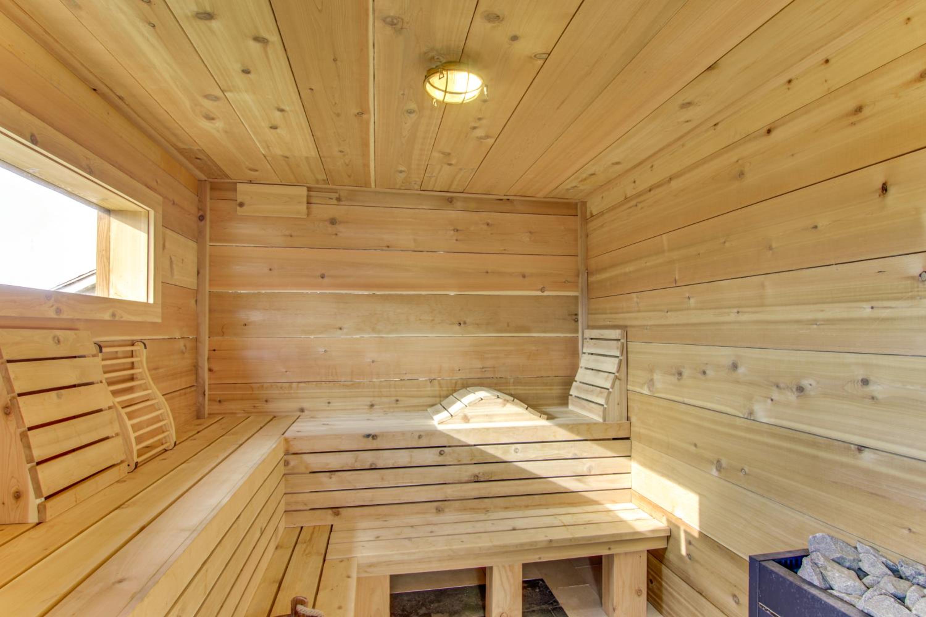 12 Mi to Bozeman Duplex with Sauna and Yard