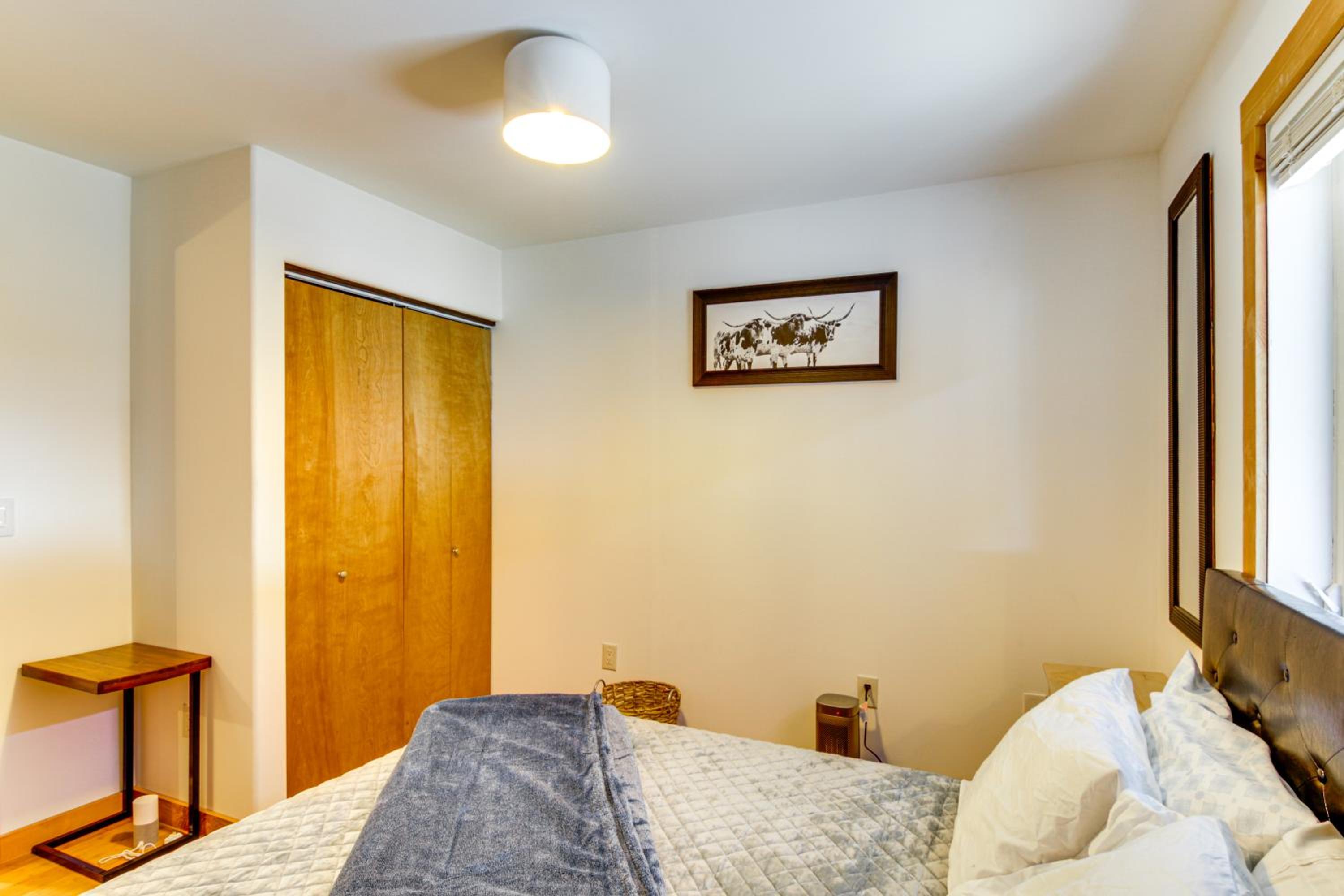 12 Mi to Bozeman Duplex with Sauna and Yard