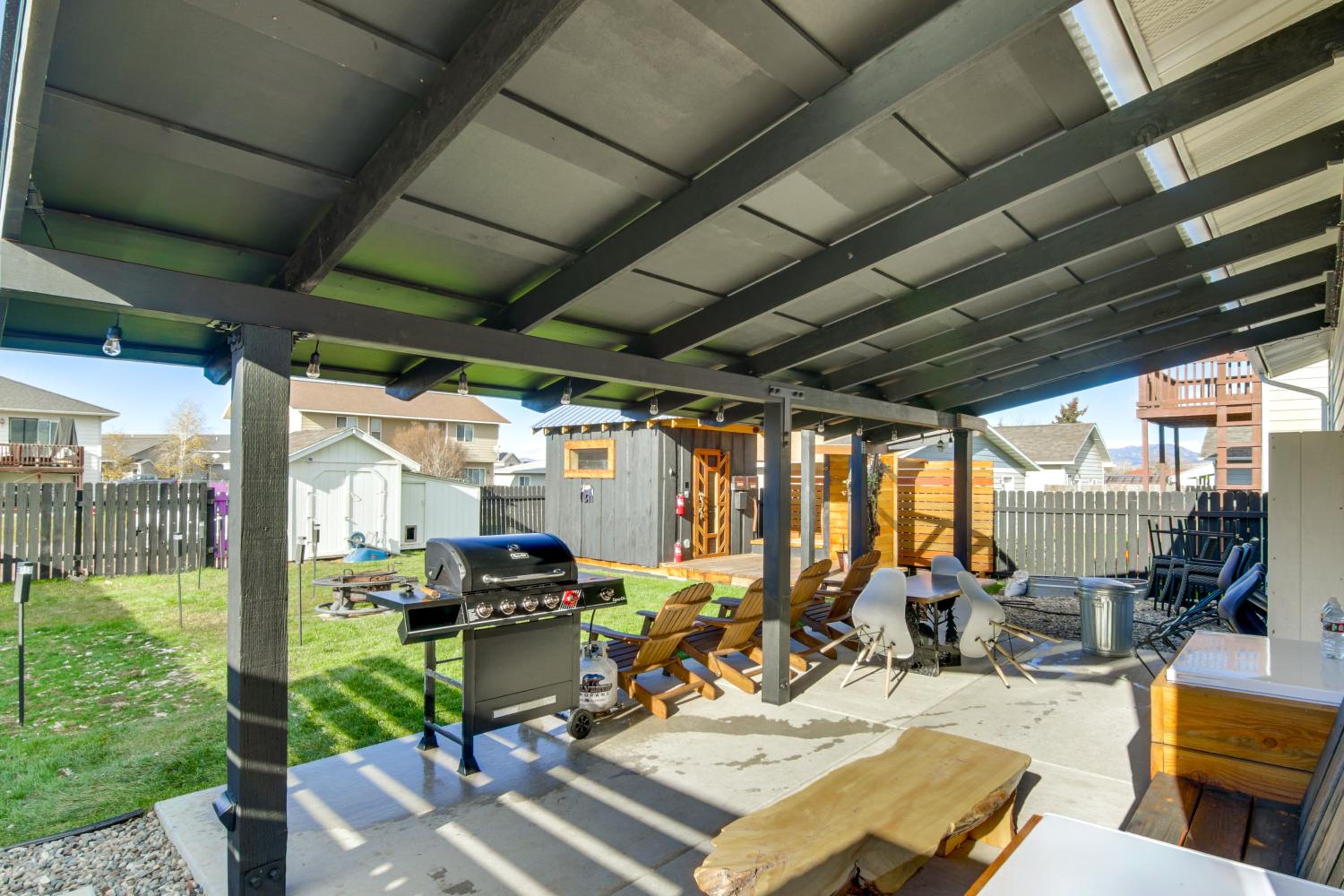 12 Mi to Bozeman Duplex with Sauna and Yard