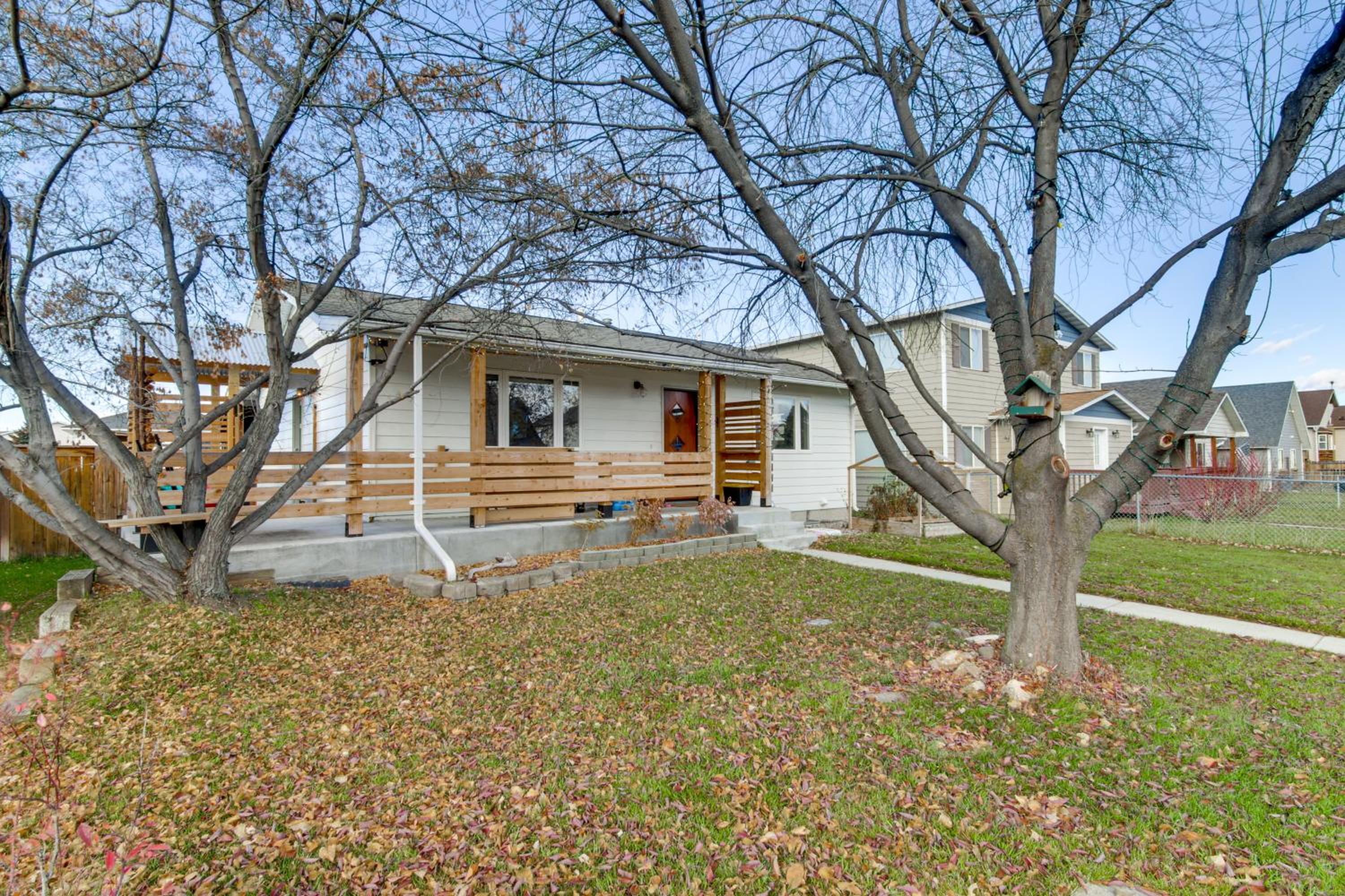 12 Mi to Bozeman Duplex with Sauna and Yard