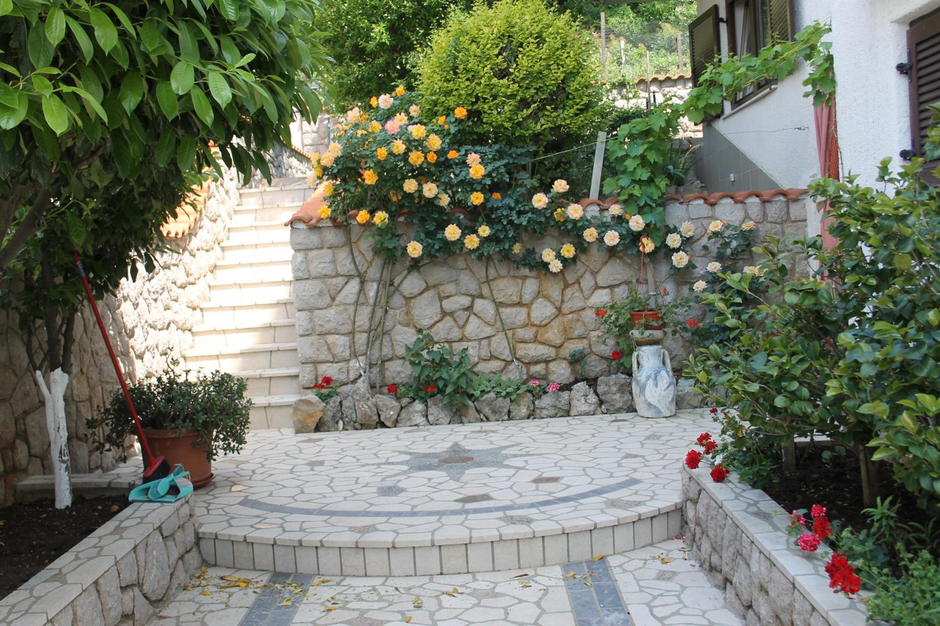Photo 32