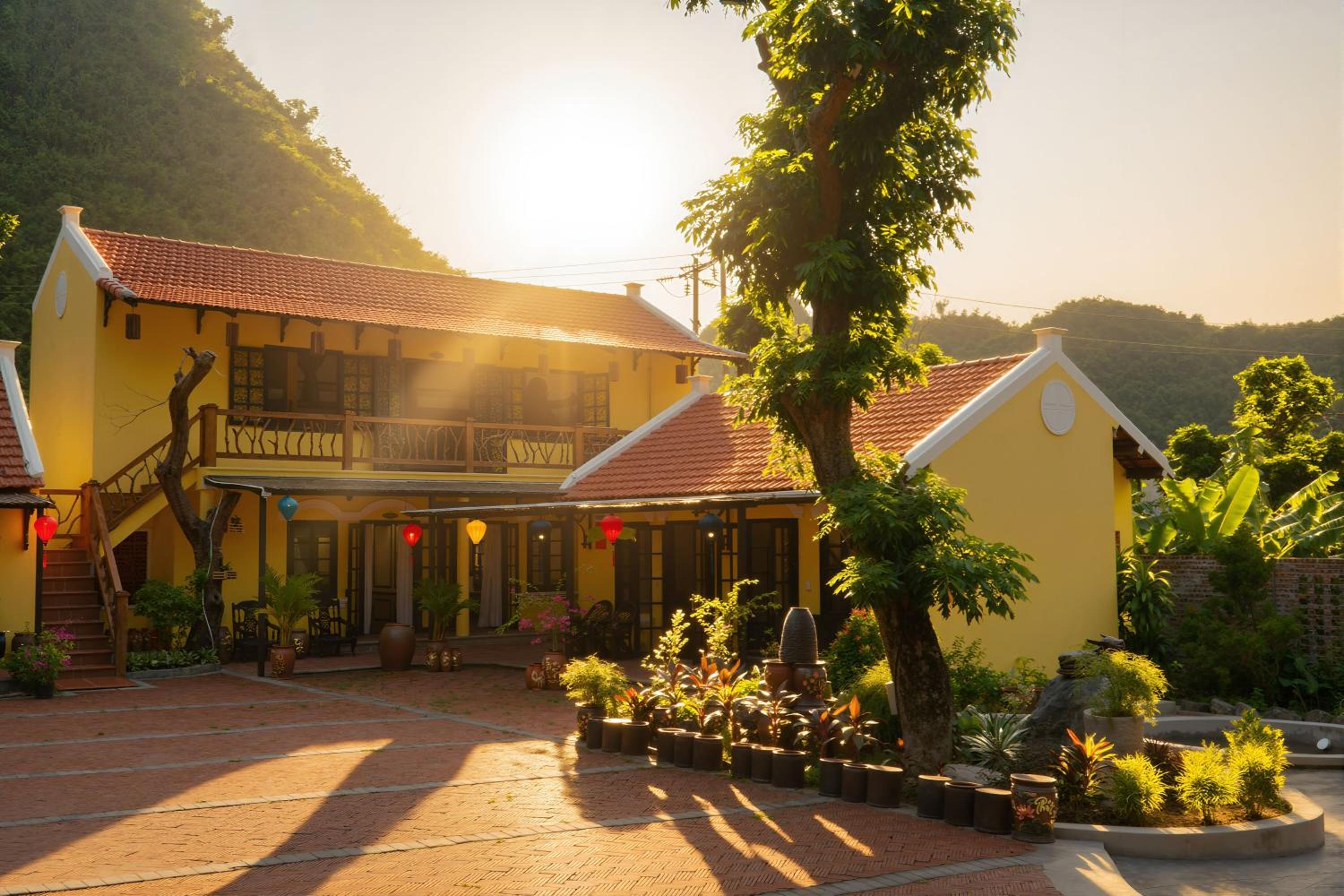 ANN GARDEN RETREAT by Secret Garden Cat Ba