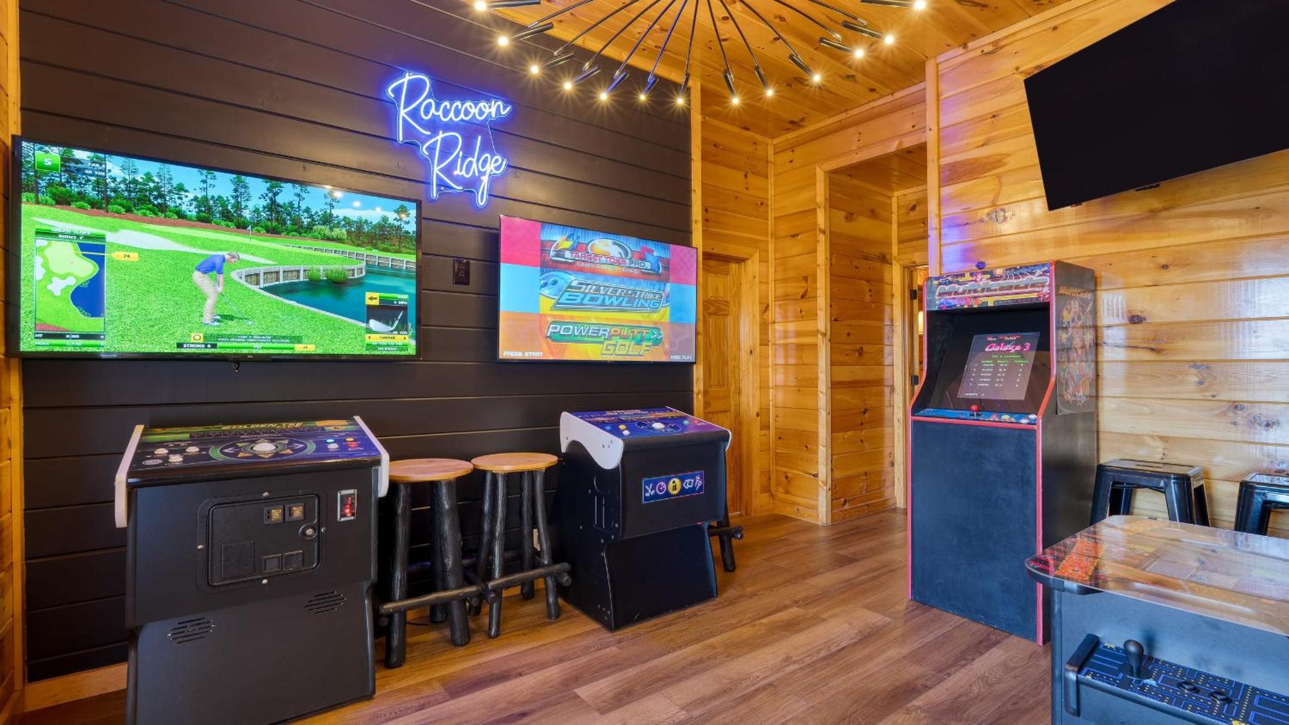 Game Room Hot Tub 3 Decks w Smoky Mountain Views Raccon Ridge by AvantStay