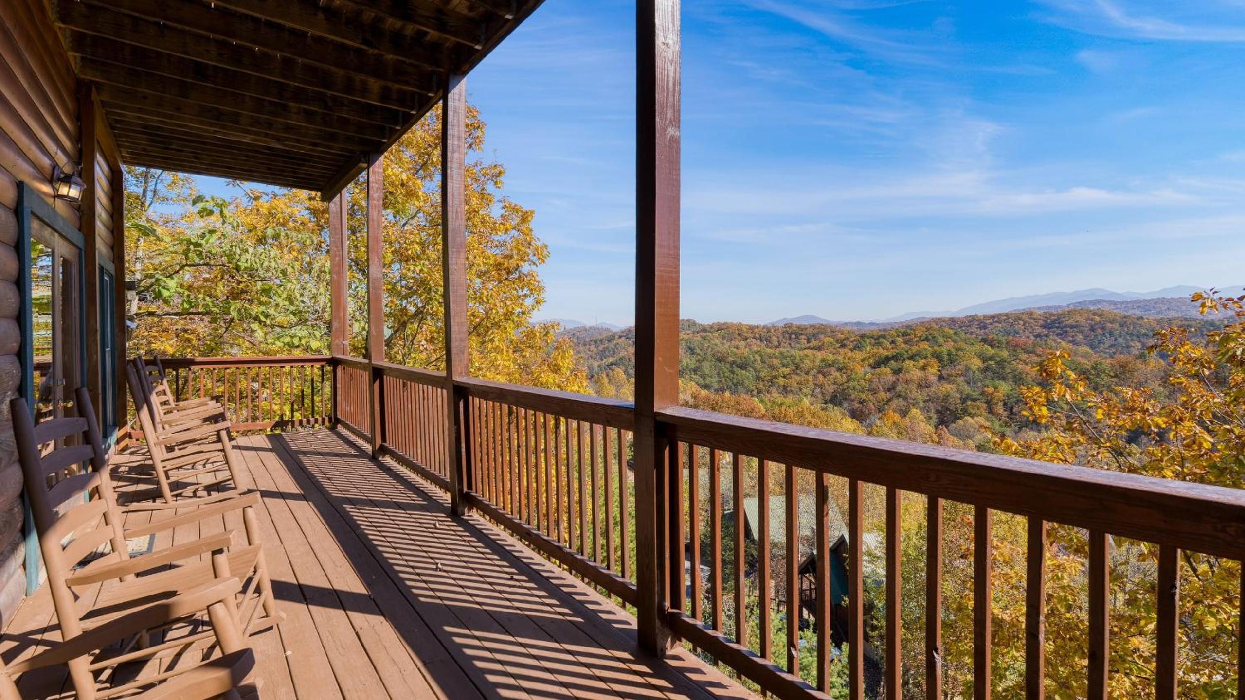 Game Room Hot Tub 3 Decks w Smoky Mountain Views Raccon Ridge by AvantStay