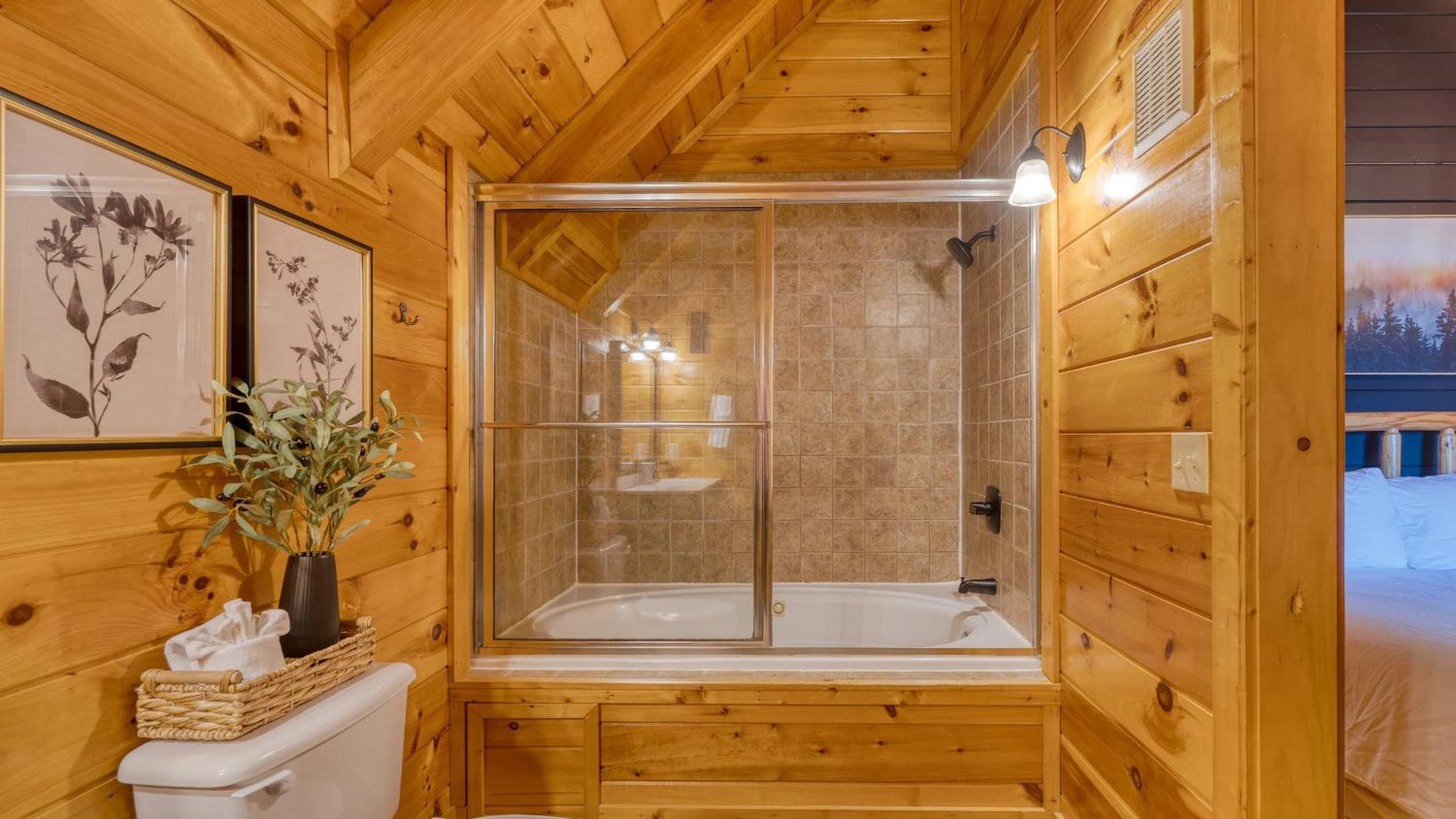 Game Room Hot Tub 3 Decks w Smoky Mountain Views Raccon Ridge by AvantStay