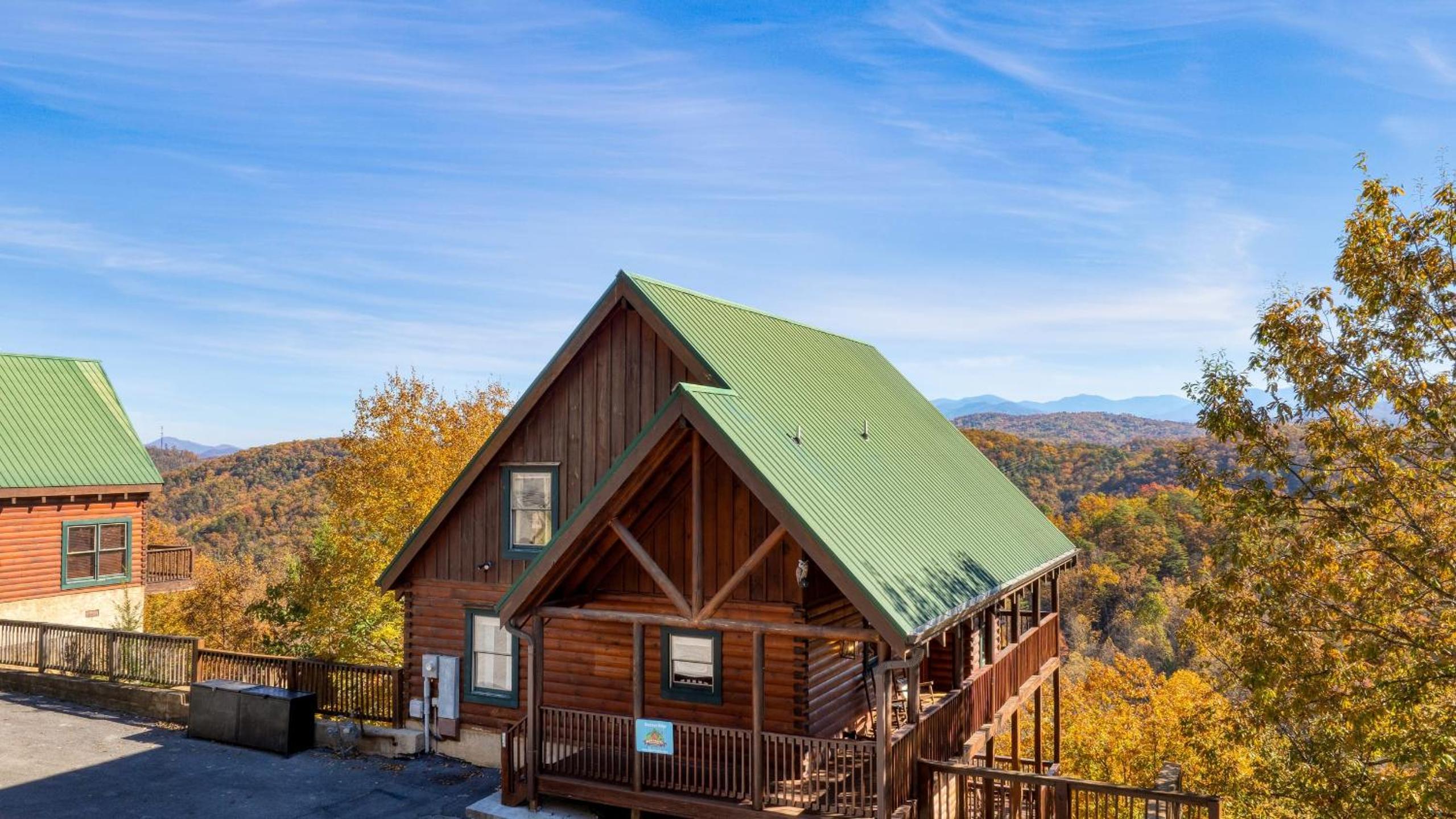 Game Room Hot Tub 3 Decks w Smoky Mountain Views Raccon Ridge by AvantStay