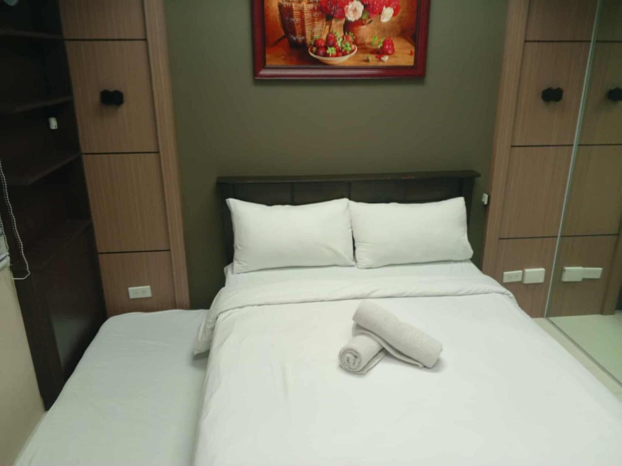 Cozy Manila Condo Retreat with Shared Pool