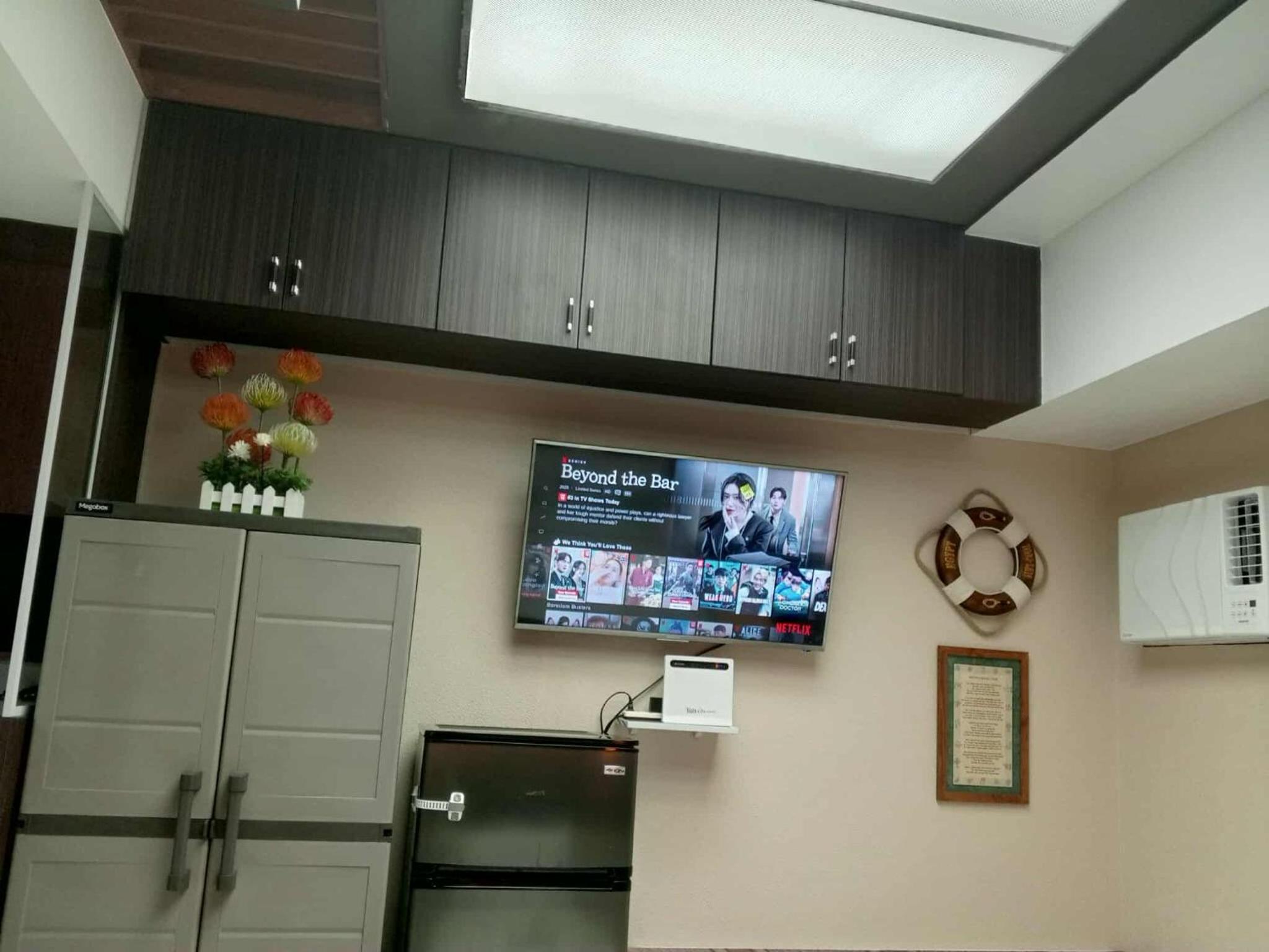 Cozy Manila Condo Retreat with Shared Pool