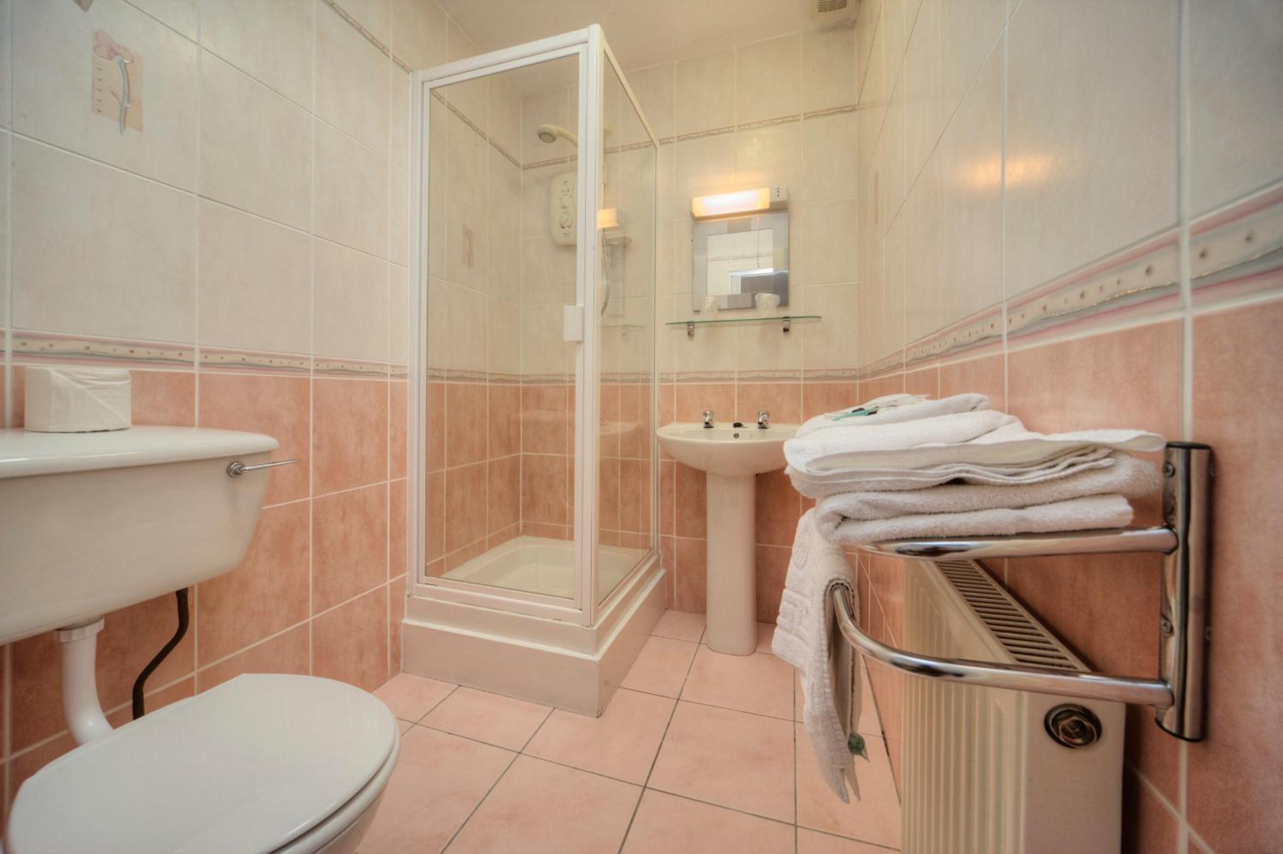 Lochnell Arms Hotel