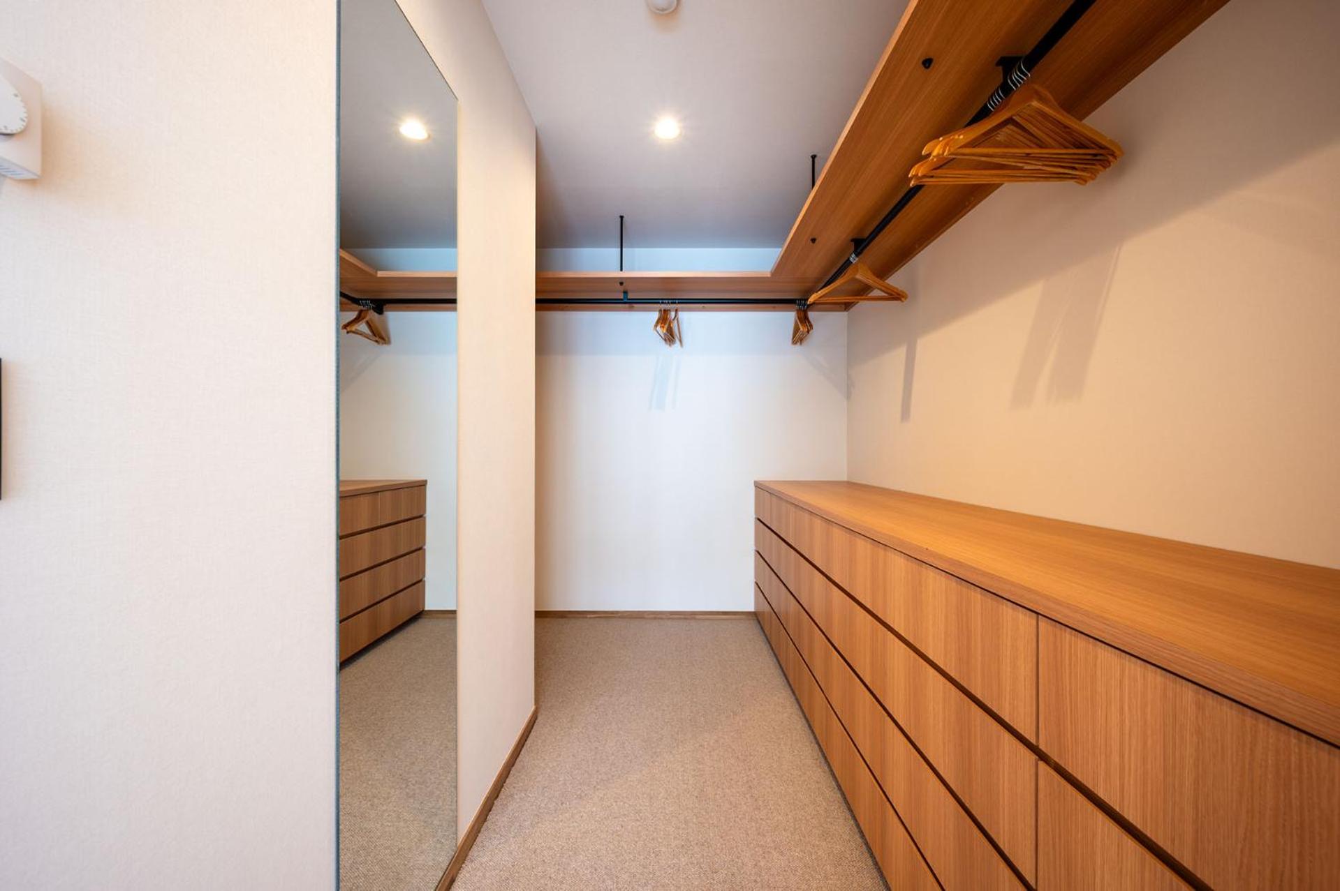V Residence by H2 Life