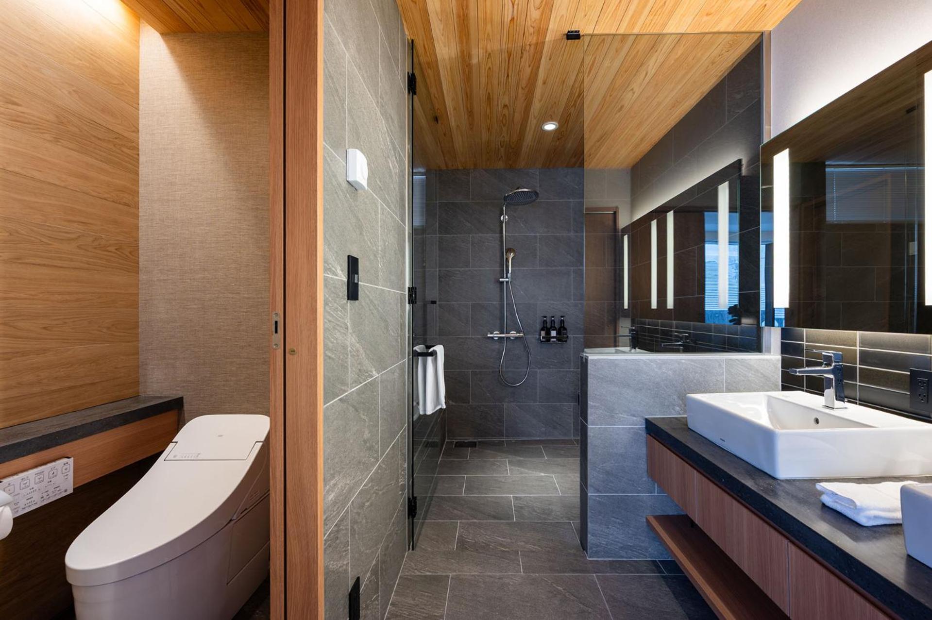 V Residence by H2 Life