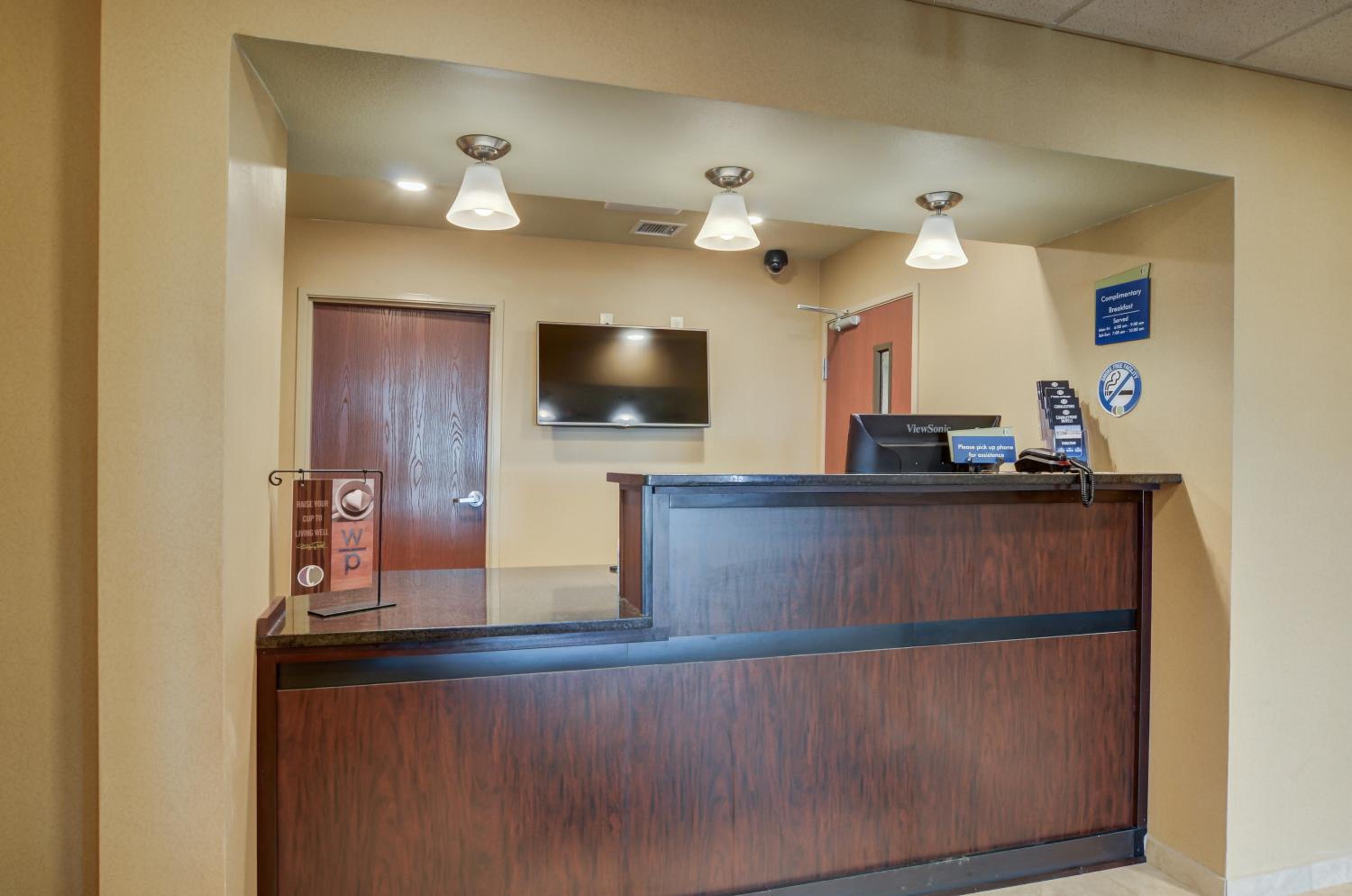 Cobblestone Inn & Suites - Ord