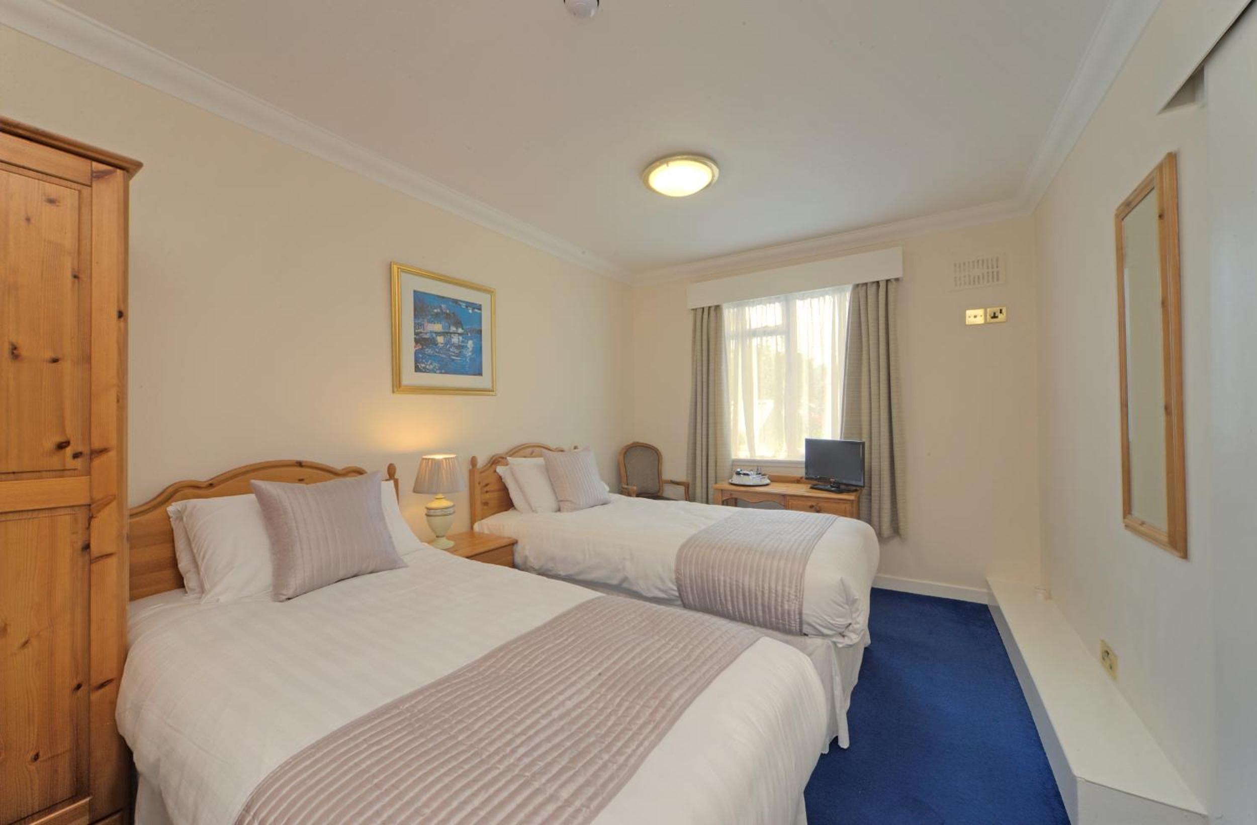 Lochnell Arms Hotel