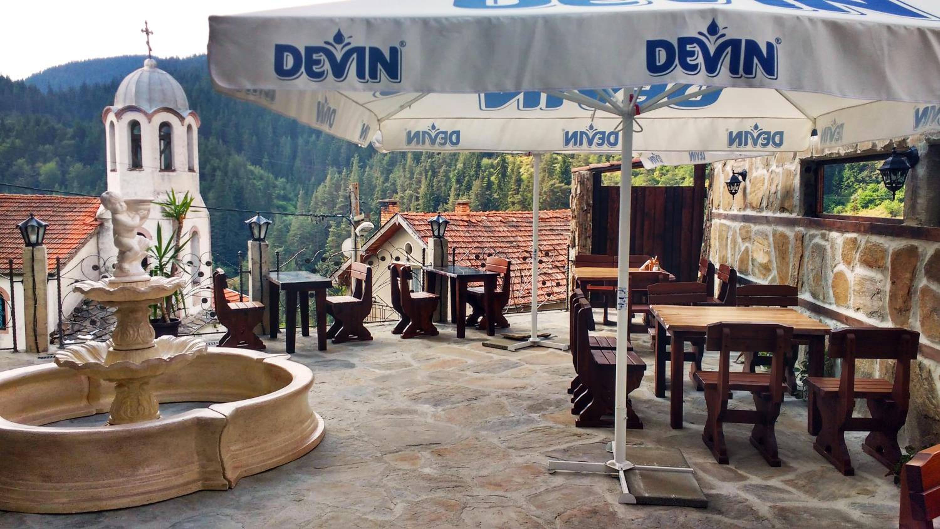 Family hotel Valchanovata Kashta