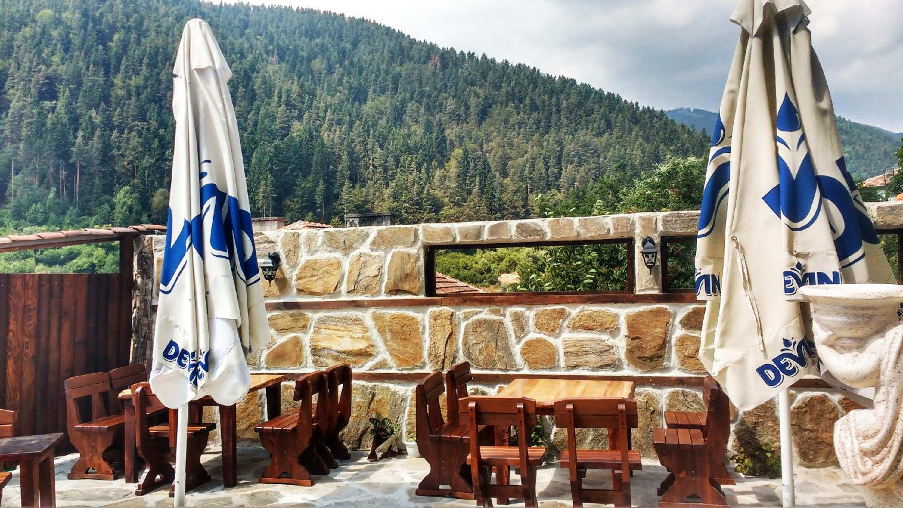 Family hotel Valchanovata Kashta
