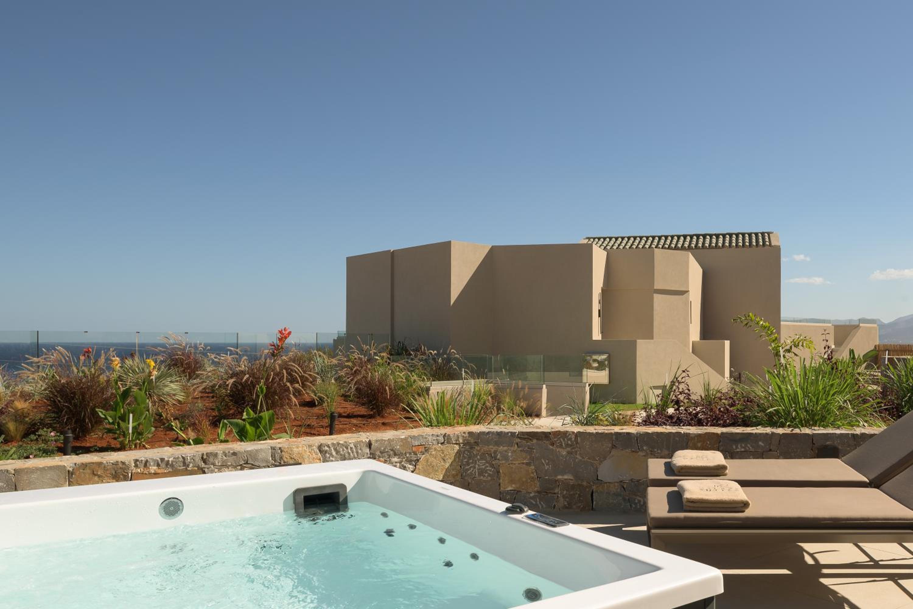 Galaxy Suites Boutique Resort