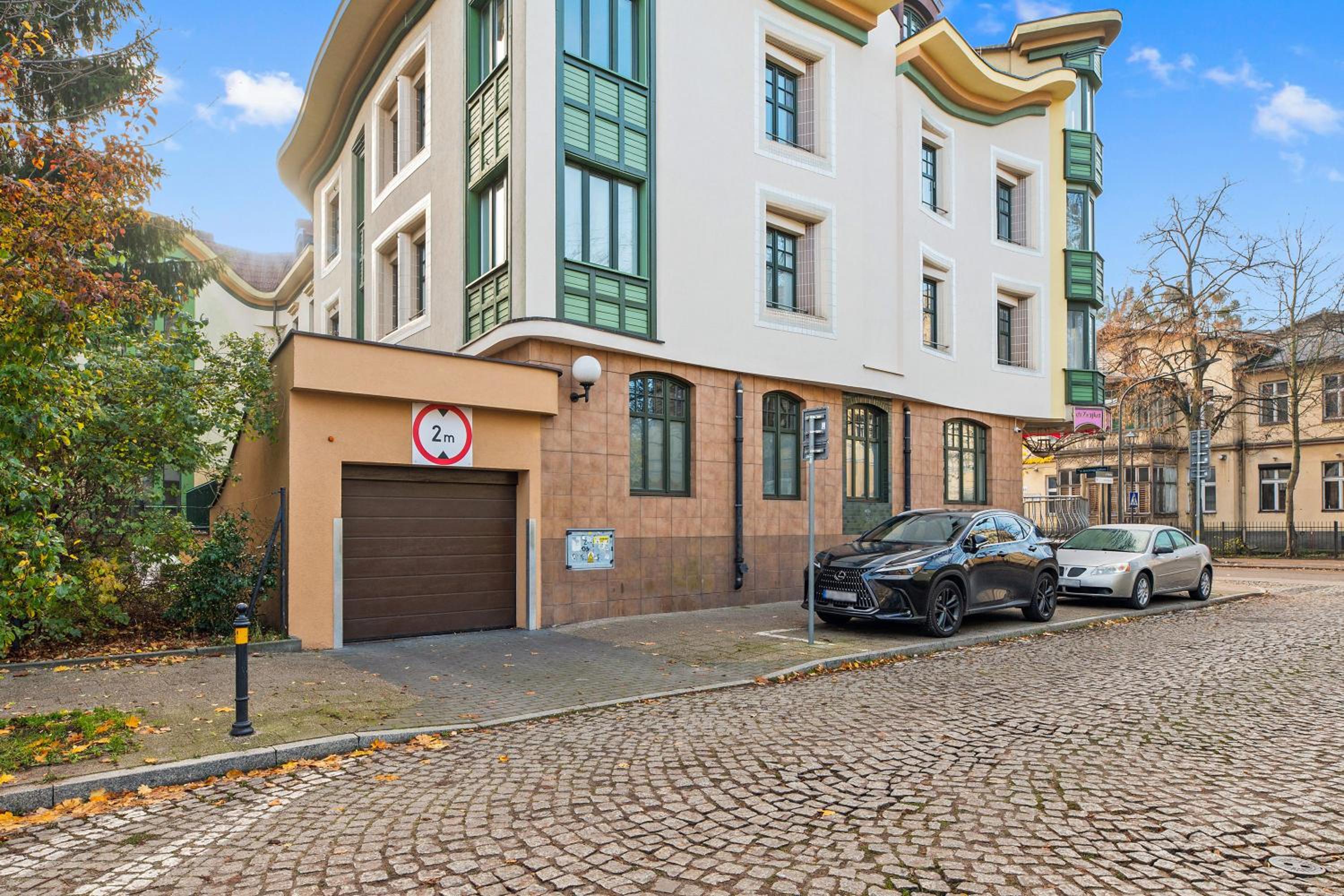 Sopot Haffnera - Apartament blisko plaży - przy Monte Cassino z parkingiem by Lion Apartments