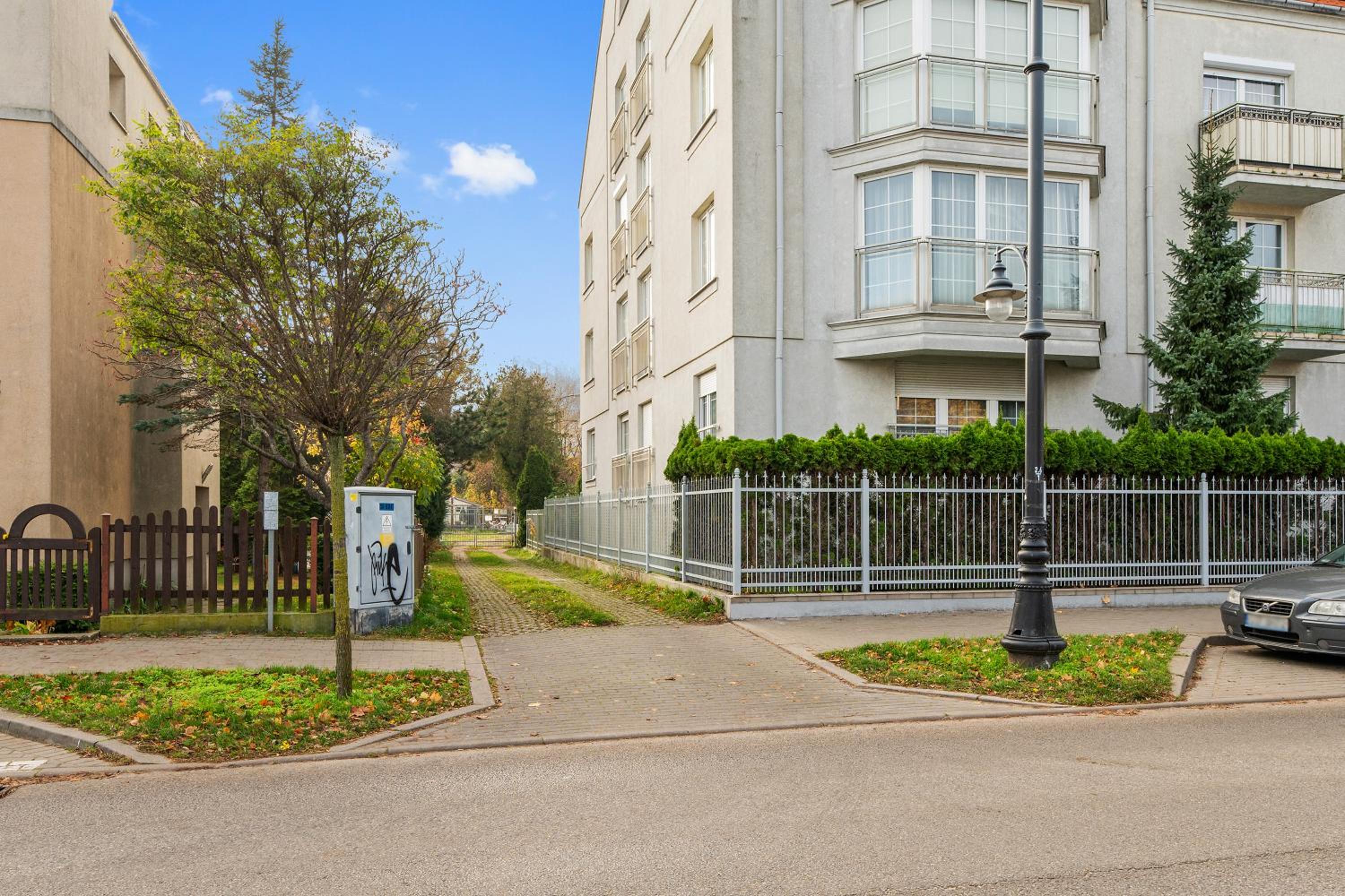 Palm Beach Apartments with terrace & parking by Lion Apartments