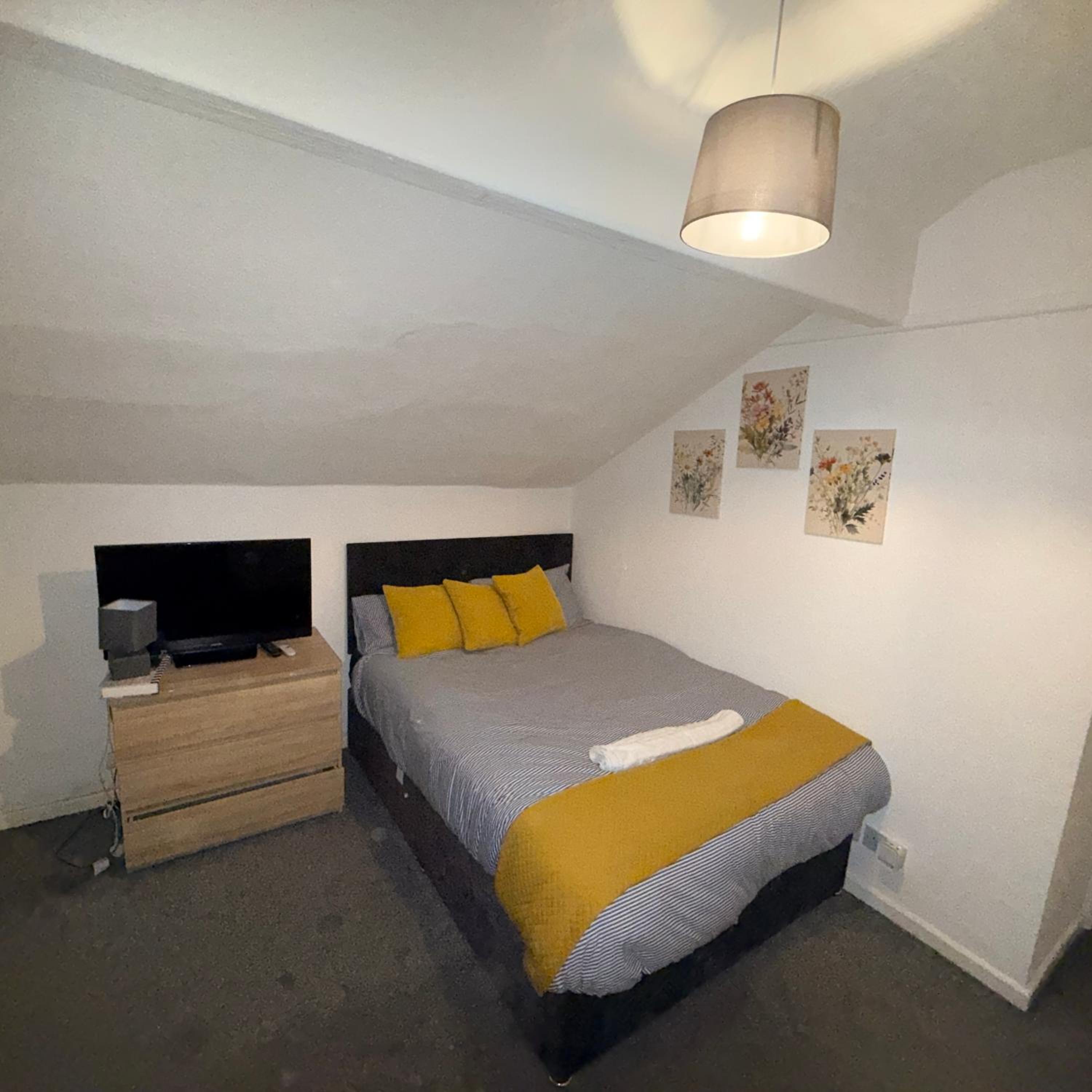 Modern 3-Bedroom Apartment Near Manchester City Centre