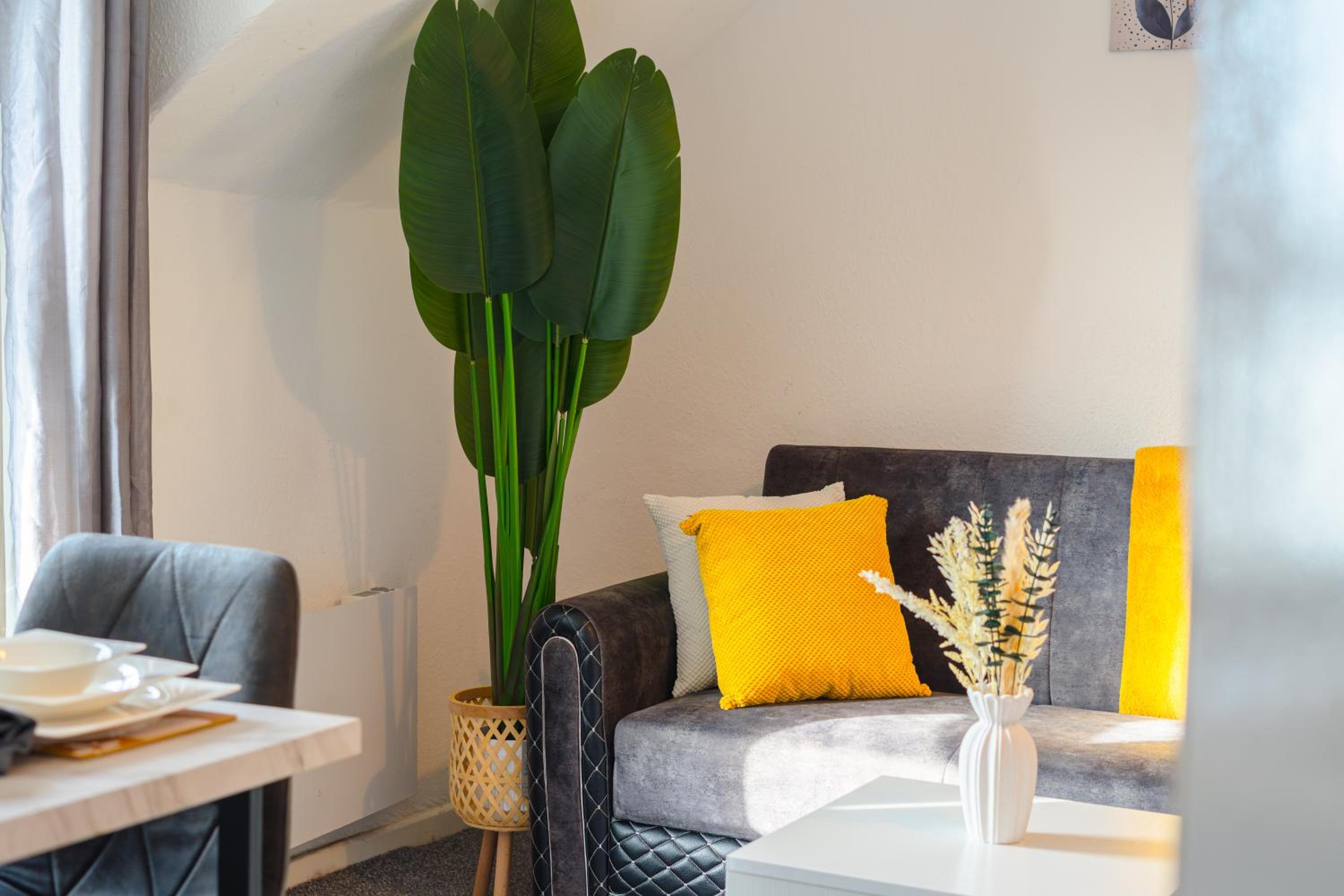 Modern 3-Bedroom Apartment Near Manchester City Centre