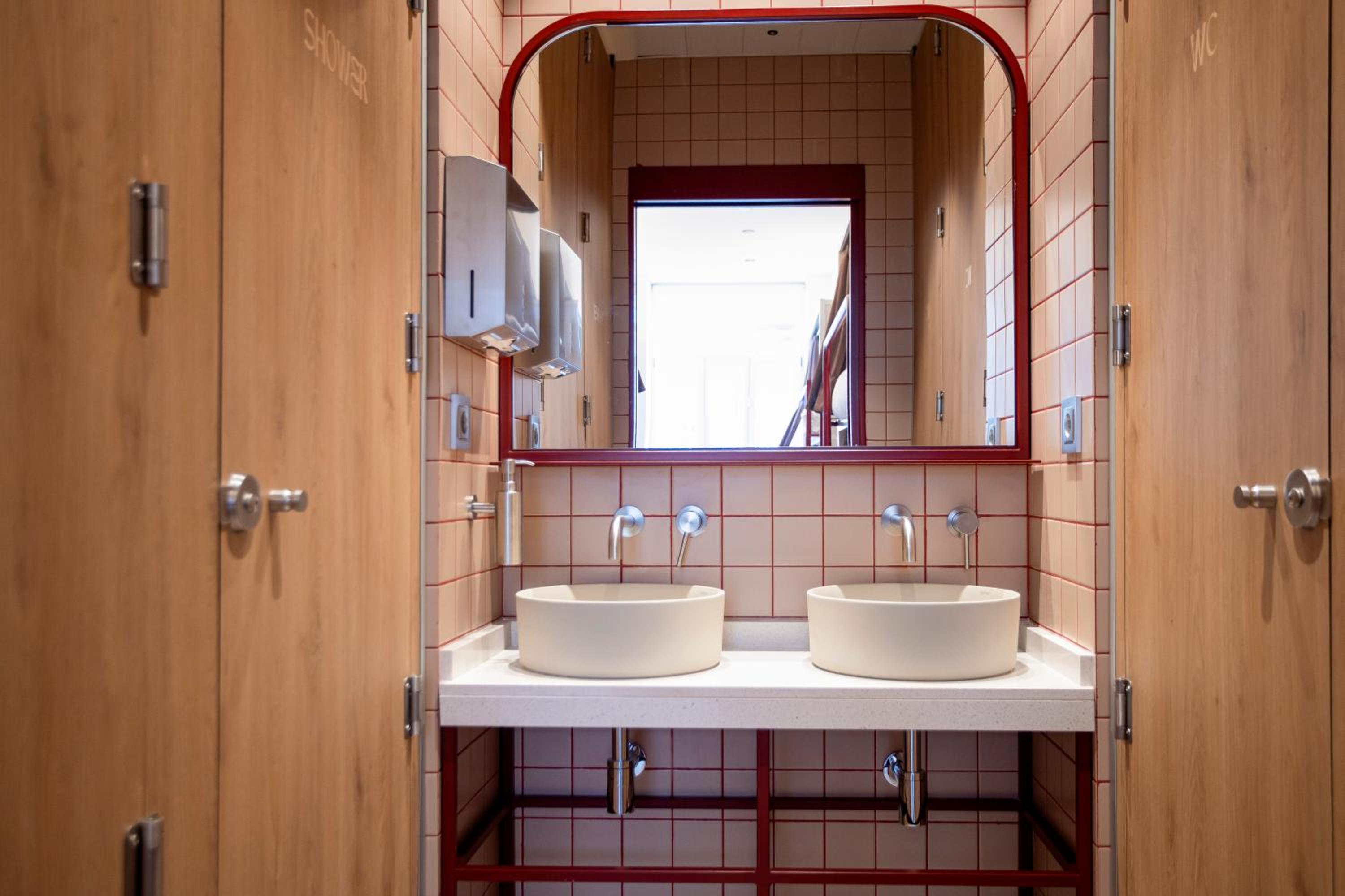 Camila Hostel Valencia