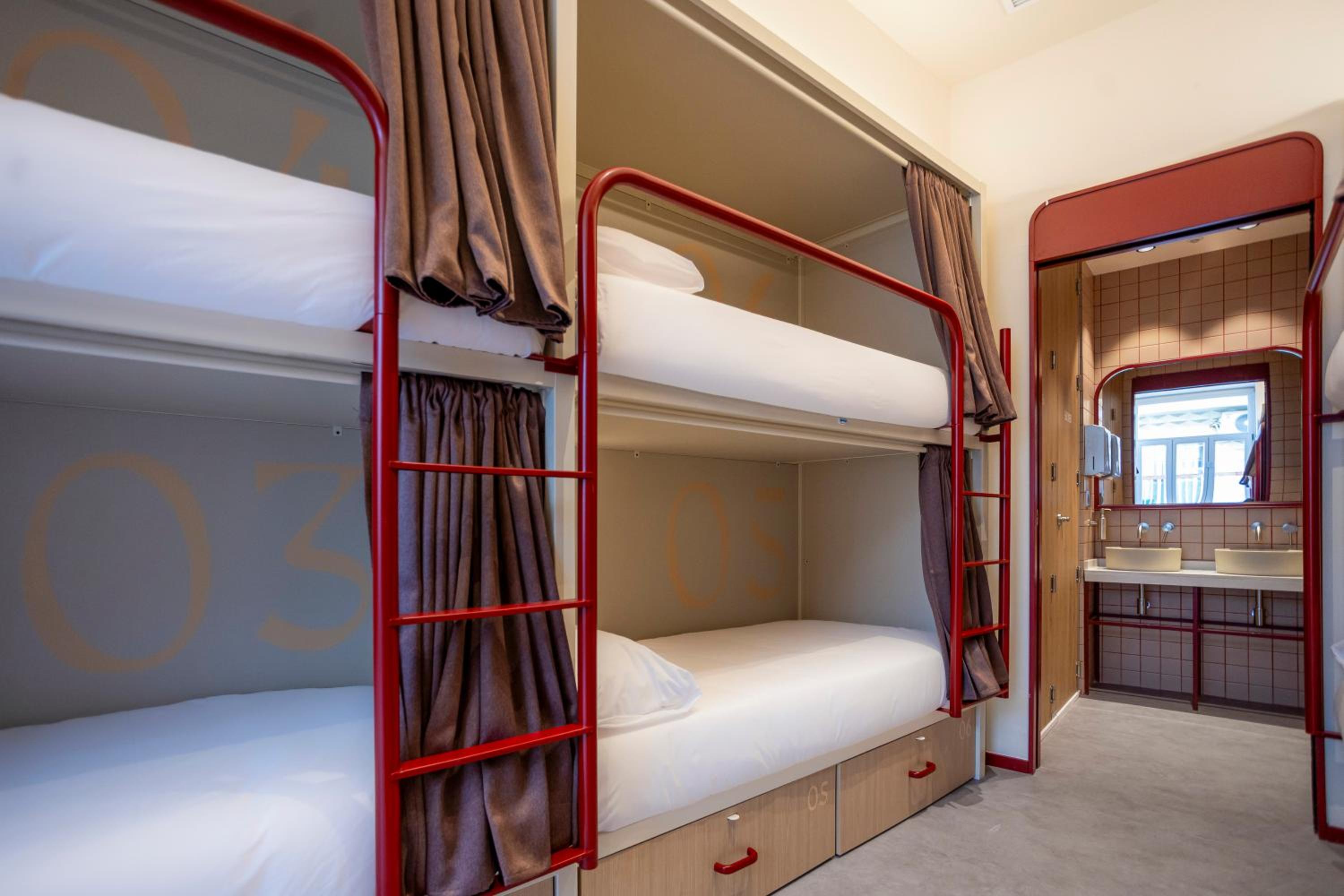 Camila Hostel Valencia