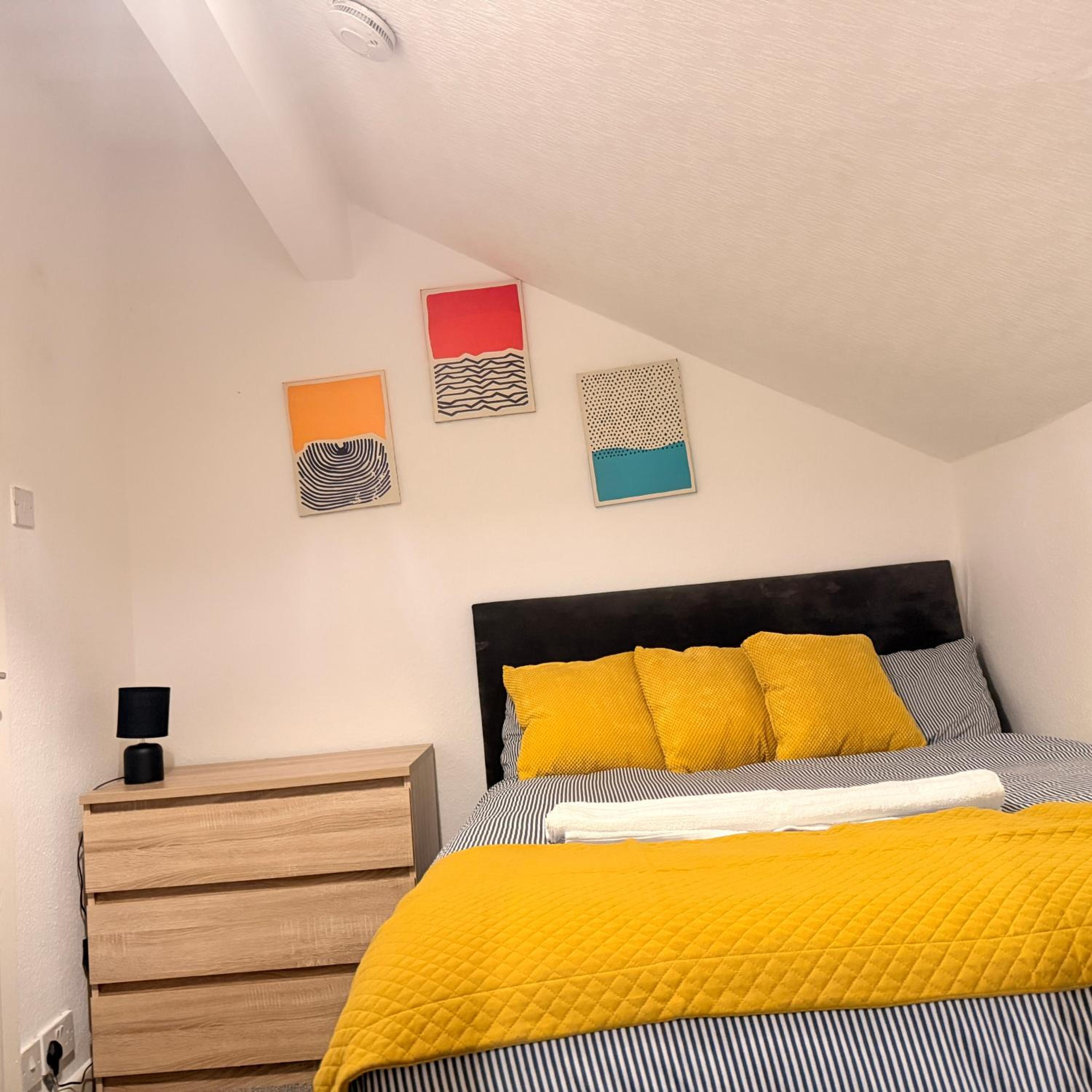 Modern 3-Bedroom Apartment Near Manchester City Centre