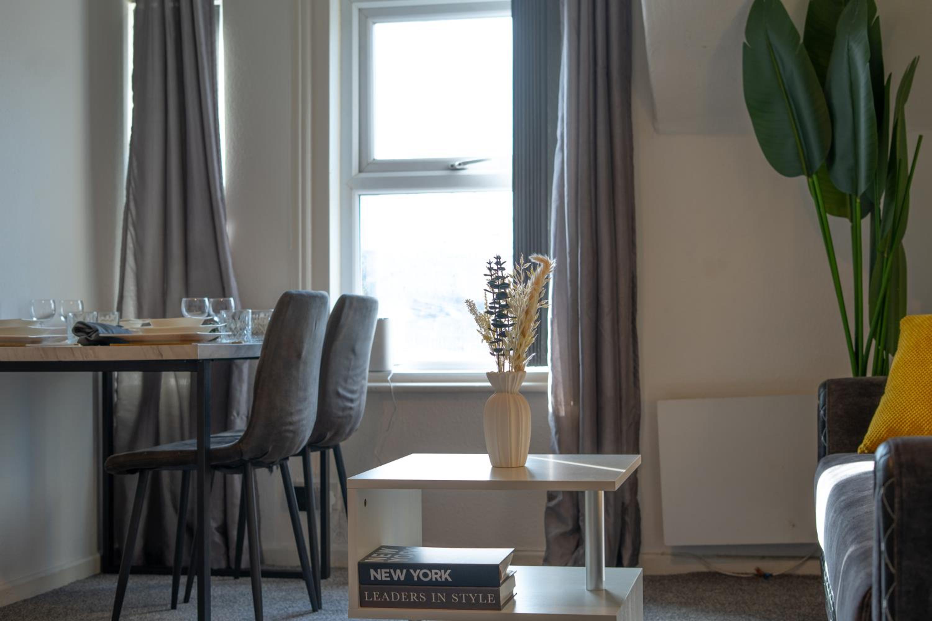Modern 3-Bedroom Apartment Near Manchester City Centre