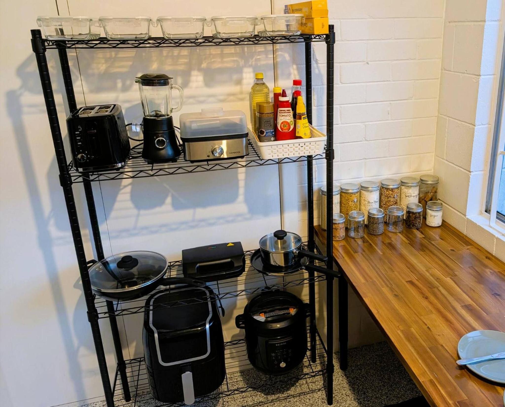 Peaceful, Modern, LowToxic, Bfast included