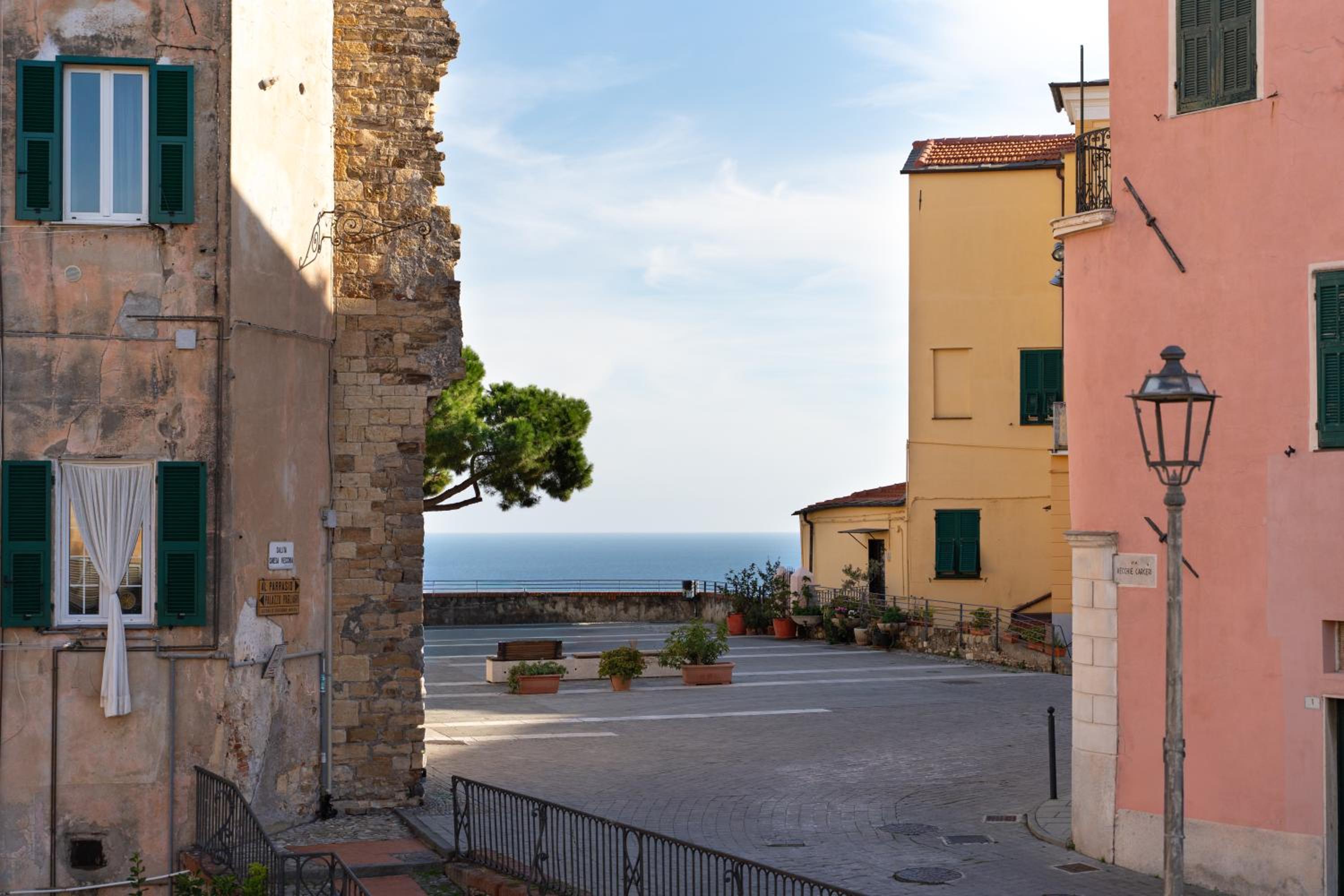 La Casetta Verde con Vista Mare - Nel cuore del Parasio e delle Logge di Santa Chiara