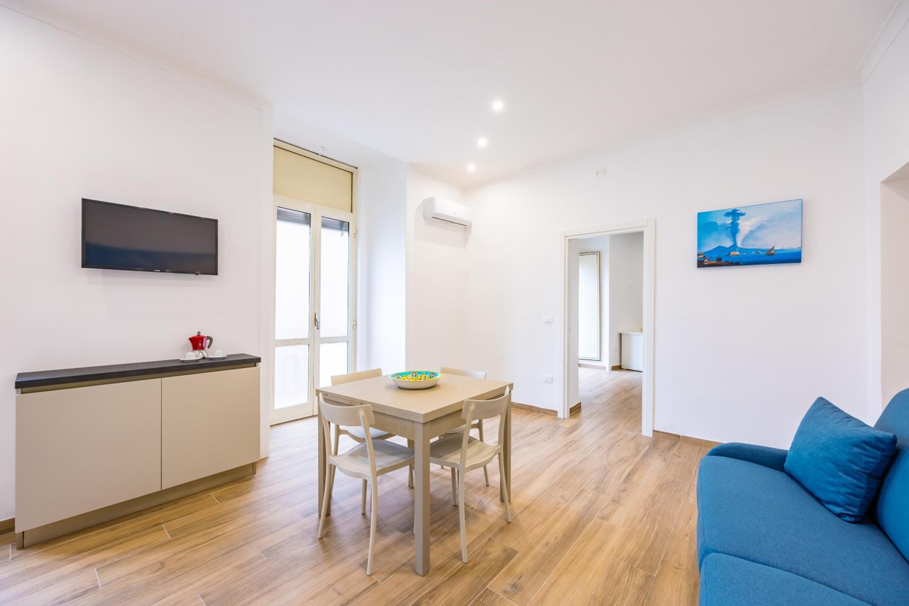 Muzy flat at Capuana by NapoliApartments