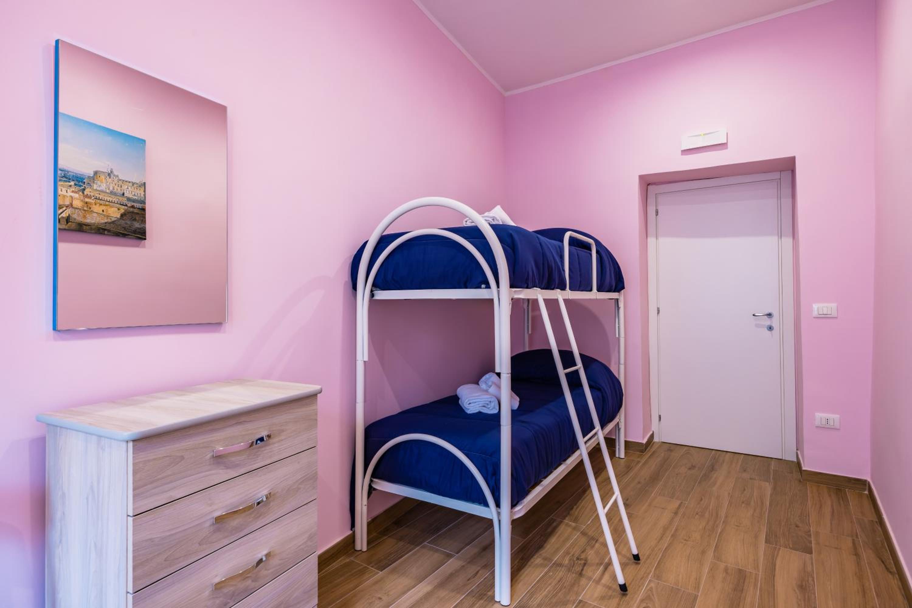 Muzy flat at Capuana by NapoliApartments