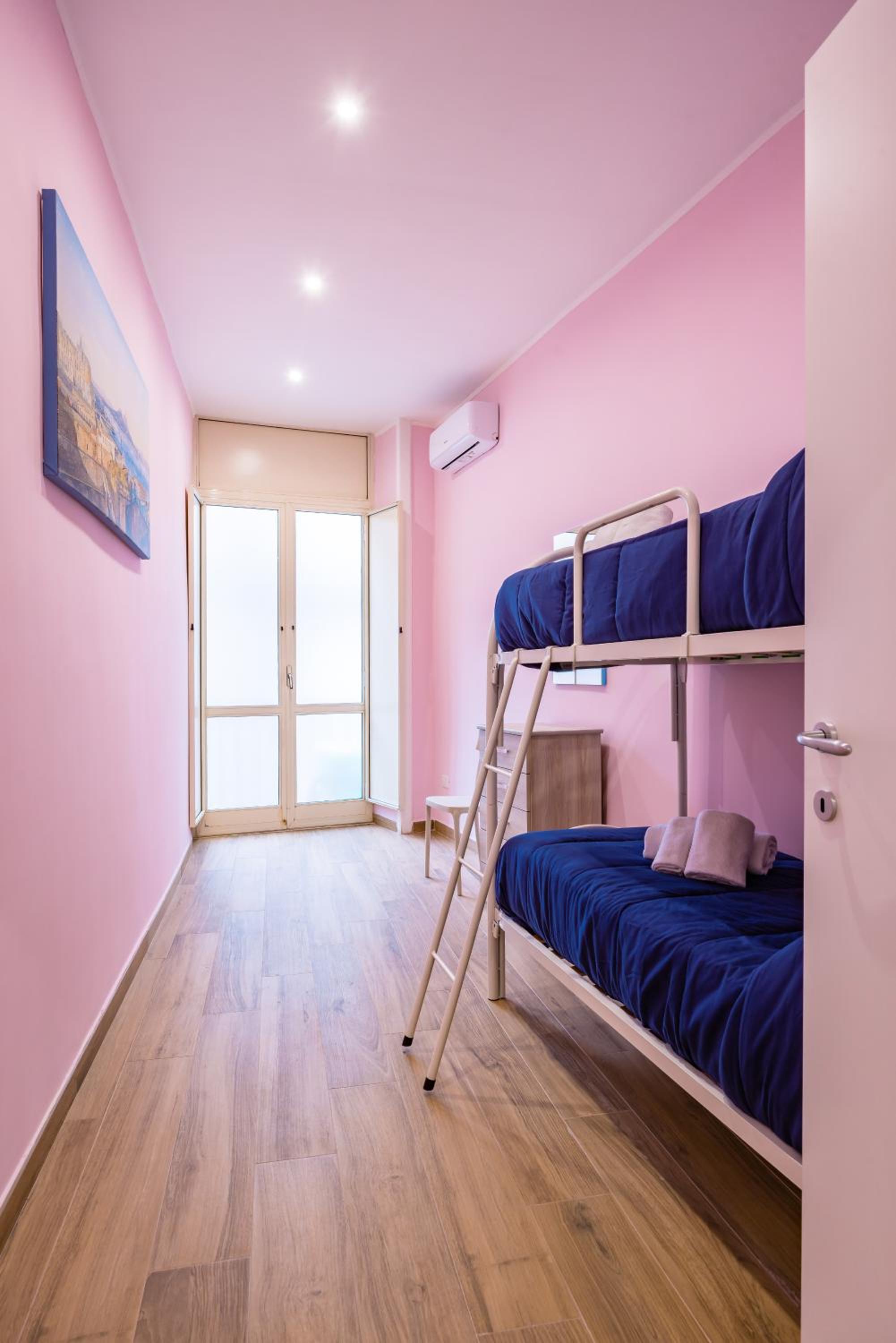 Muzy flat at Capuana by NapoliApartments