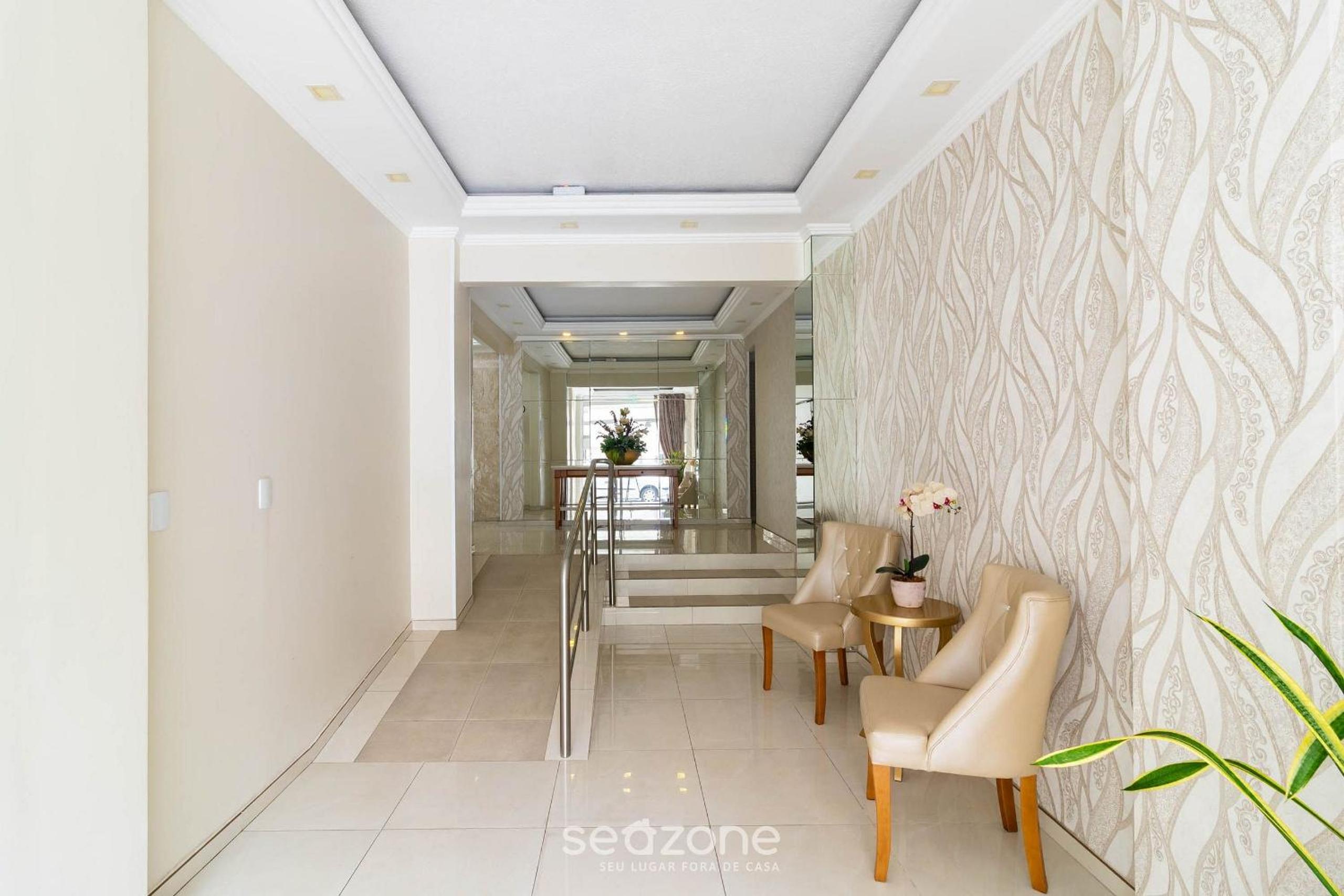 Fully equipped apartments in Meia Praia, 150m from the sea - EOOs