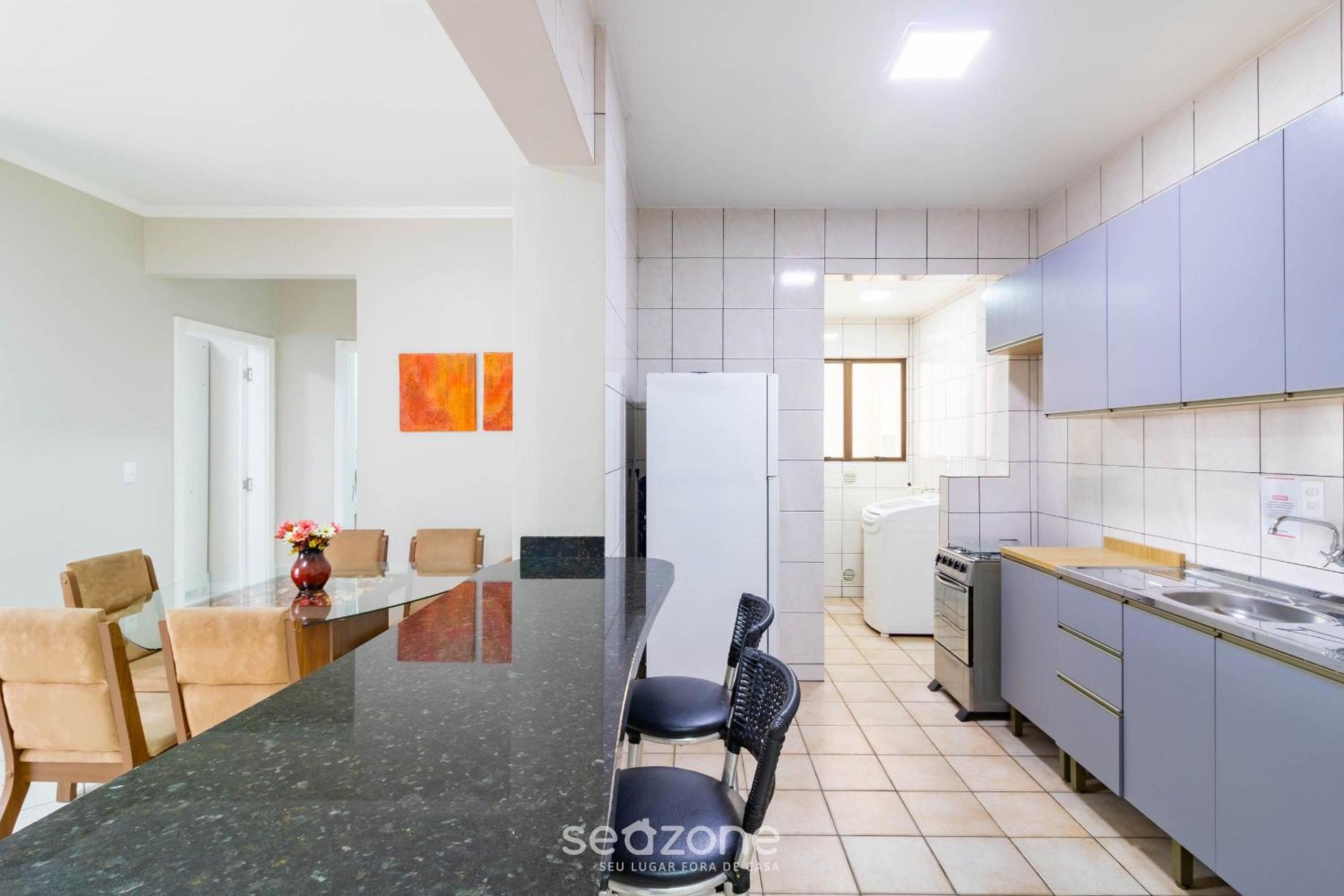 Fully equipped apartments in Meia Praia, 150m from the sea - EOOs