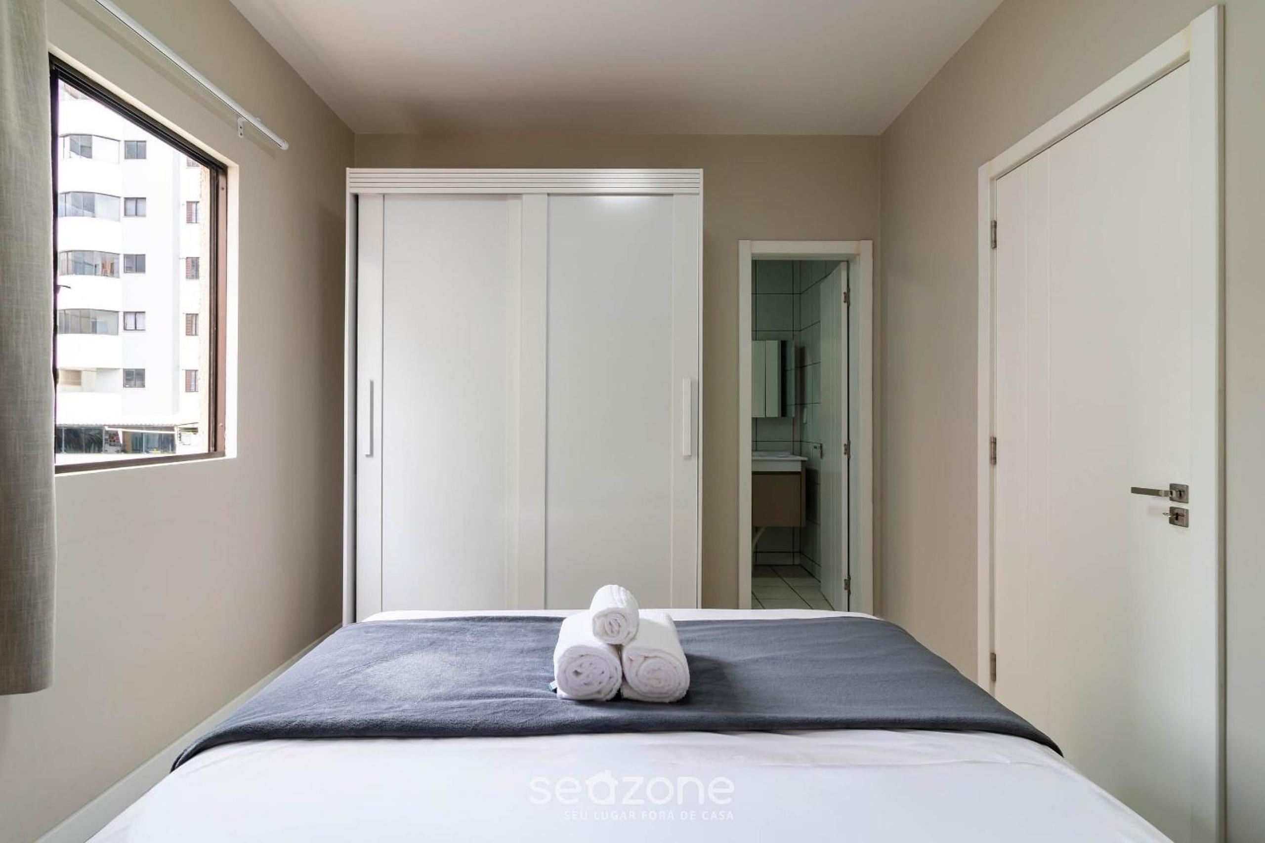 Fully equipped apartments in Meia Praia, 150m from the sea - EOOs