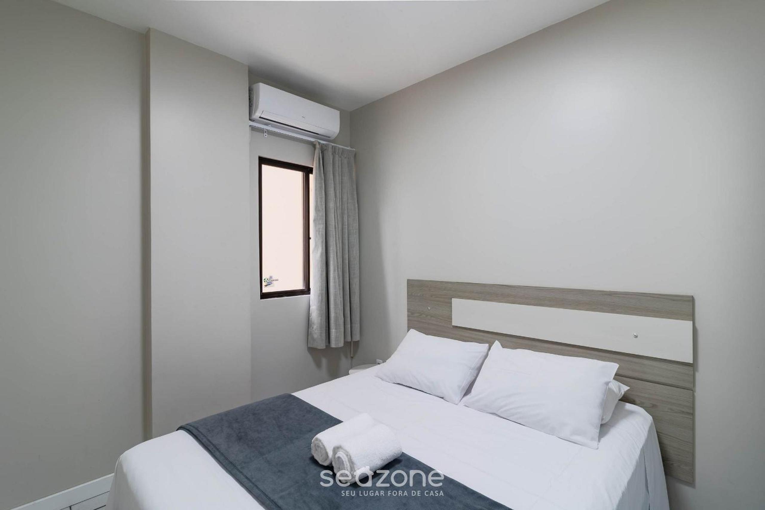Fully equipped apartments in Meia Praia, 150m from the sea - EOOs