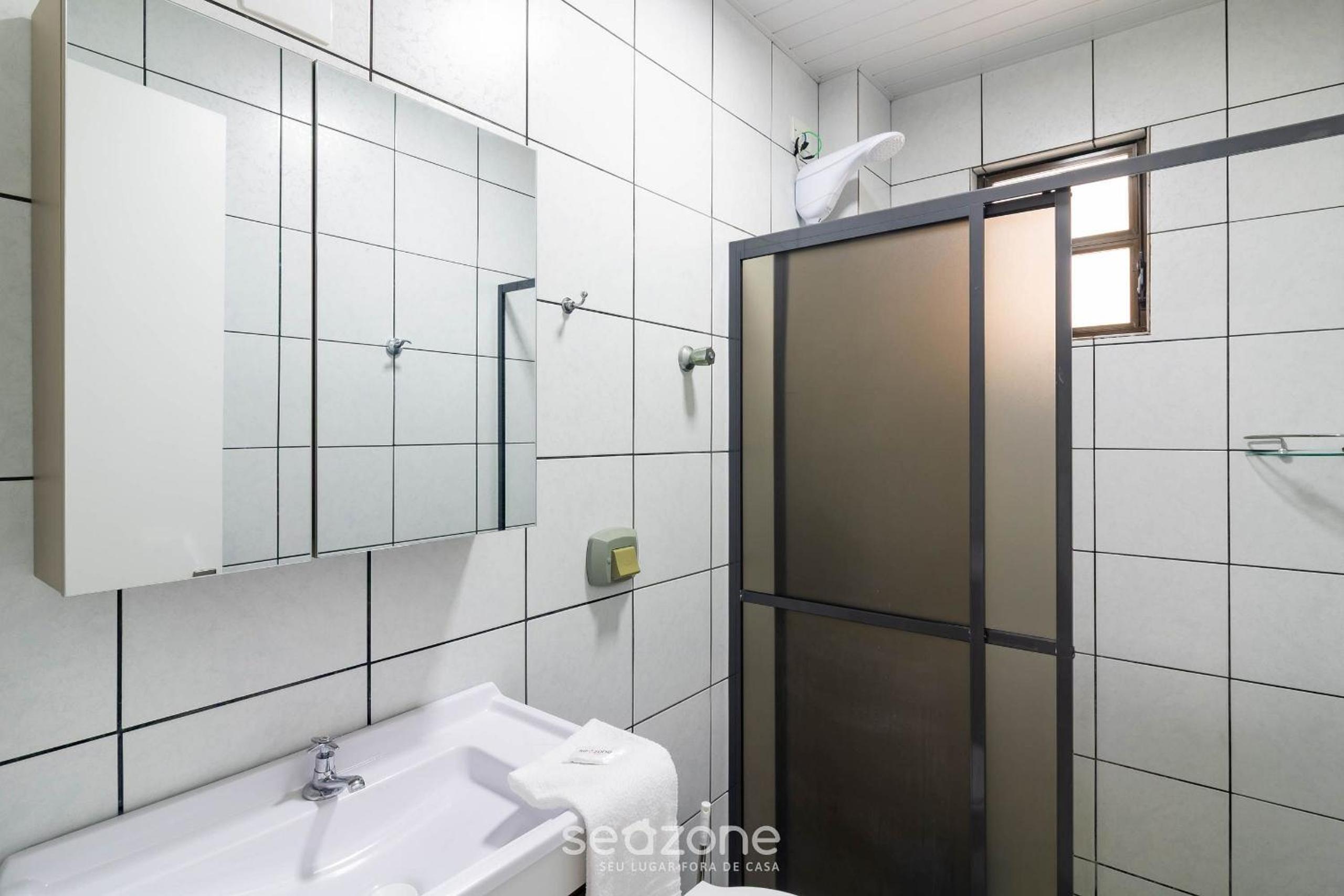 Fully equipped apartments in Meia Praia, 150m from the sea - EOOs