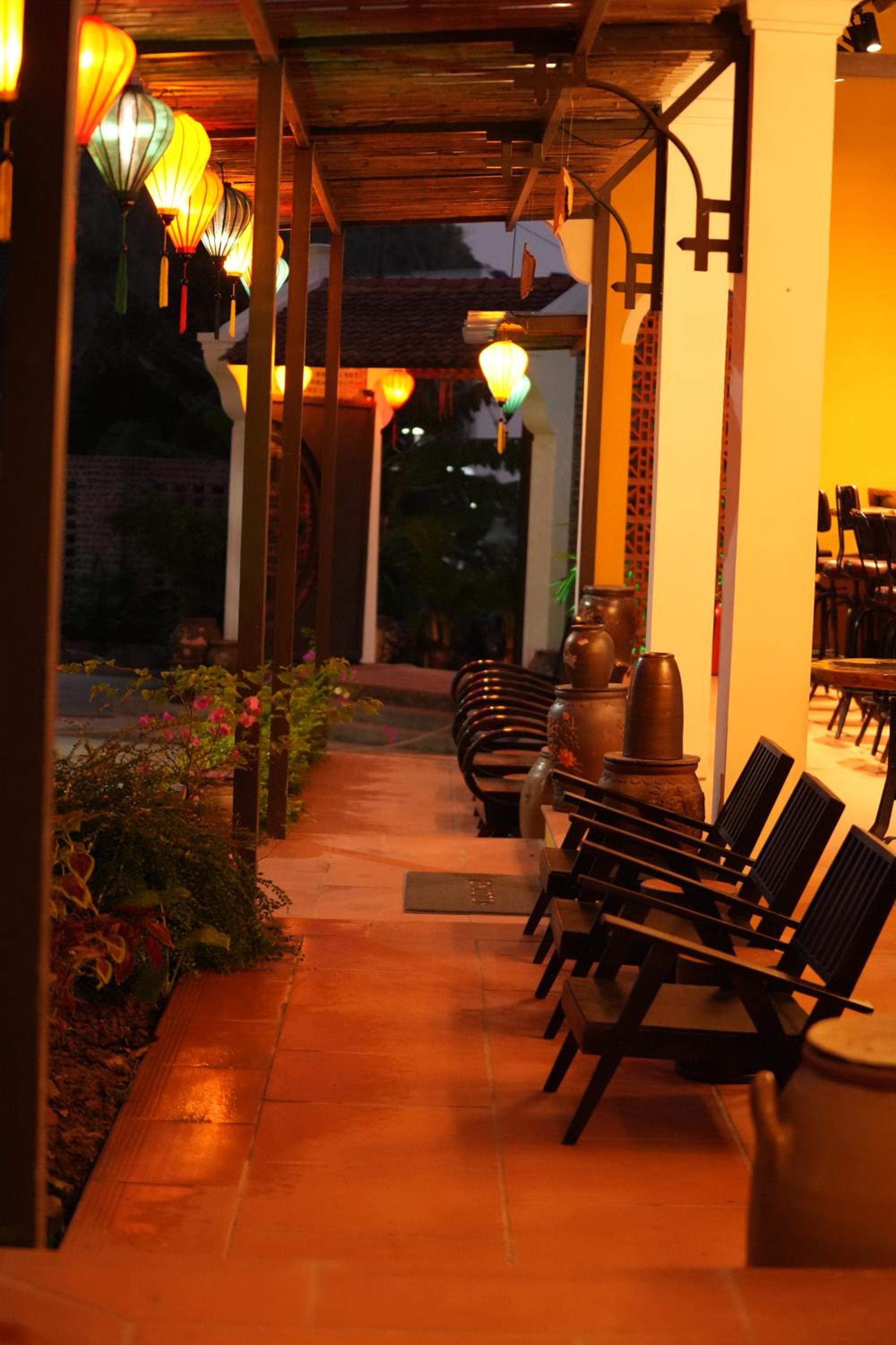 ANN GARDEN RETREAT by Secret Garden Cat Ba