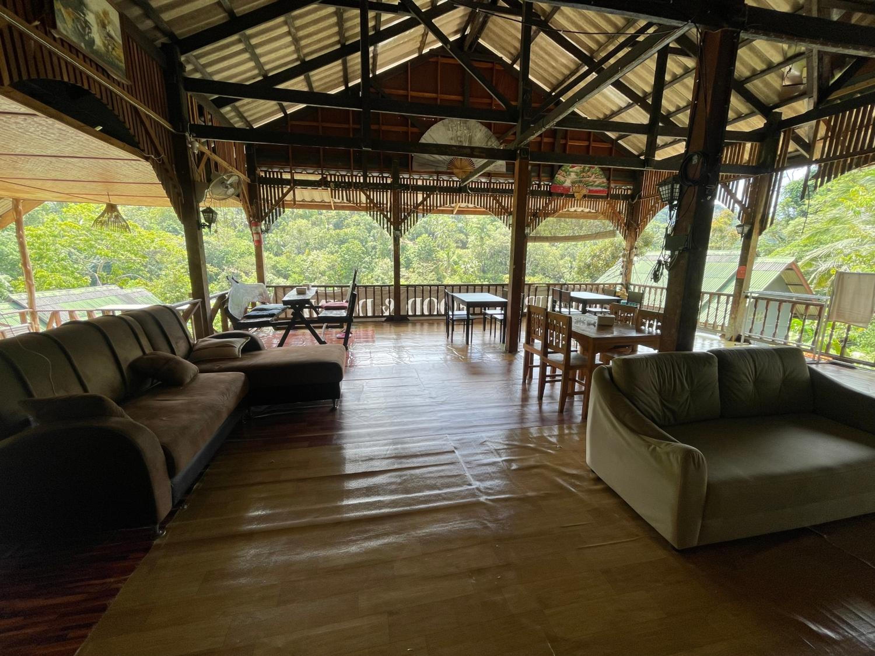 Banchasramanora resort
