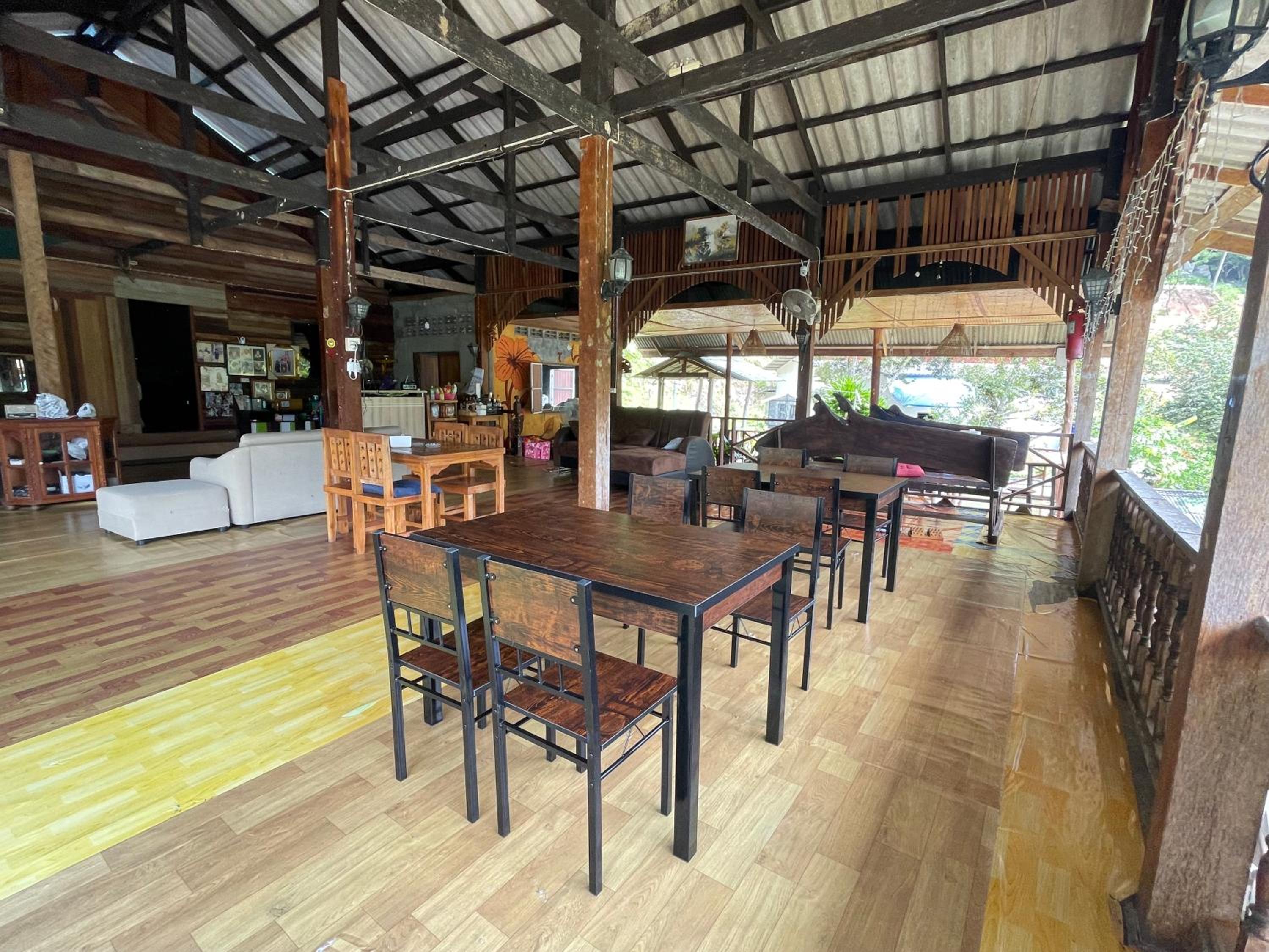 Banchasramanora resort